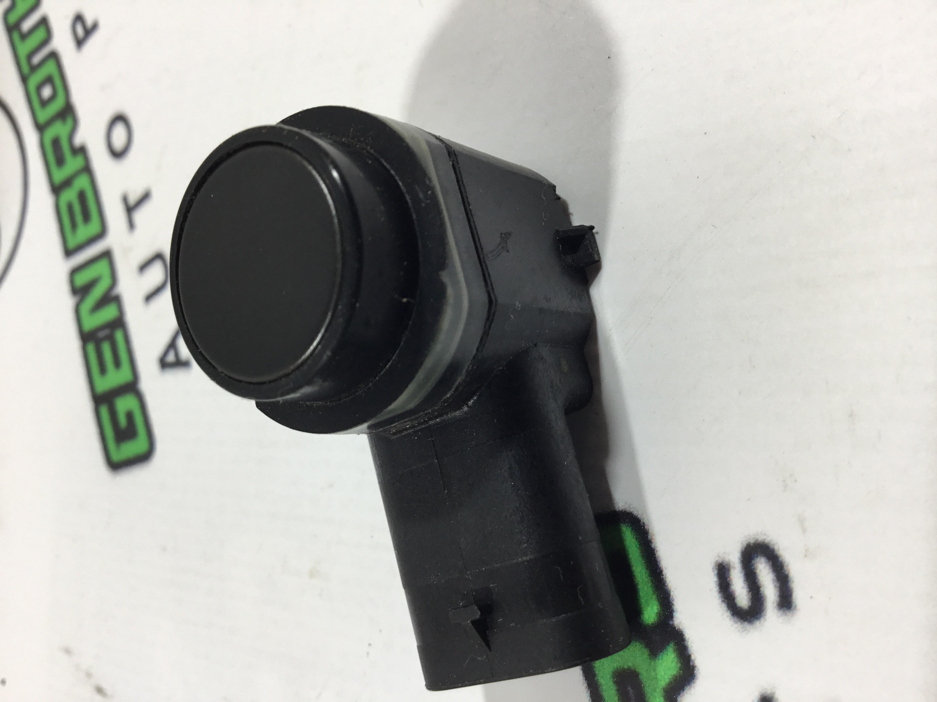 Парктронік, кріплення, корпус