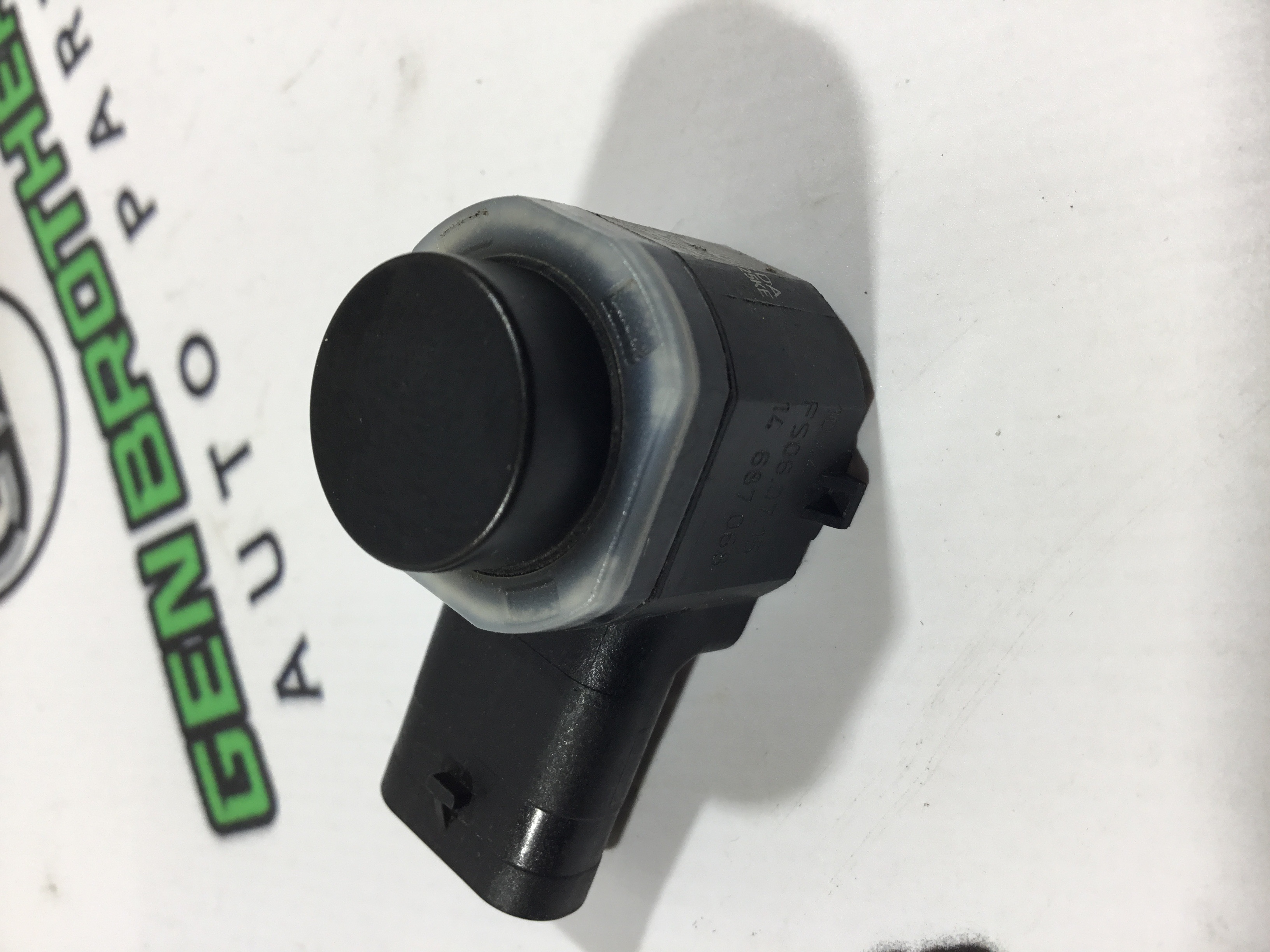 Парктронік, кріплення, корпус