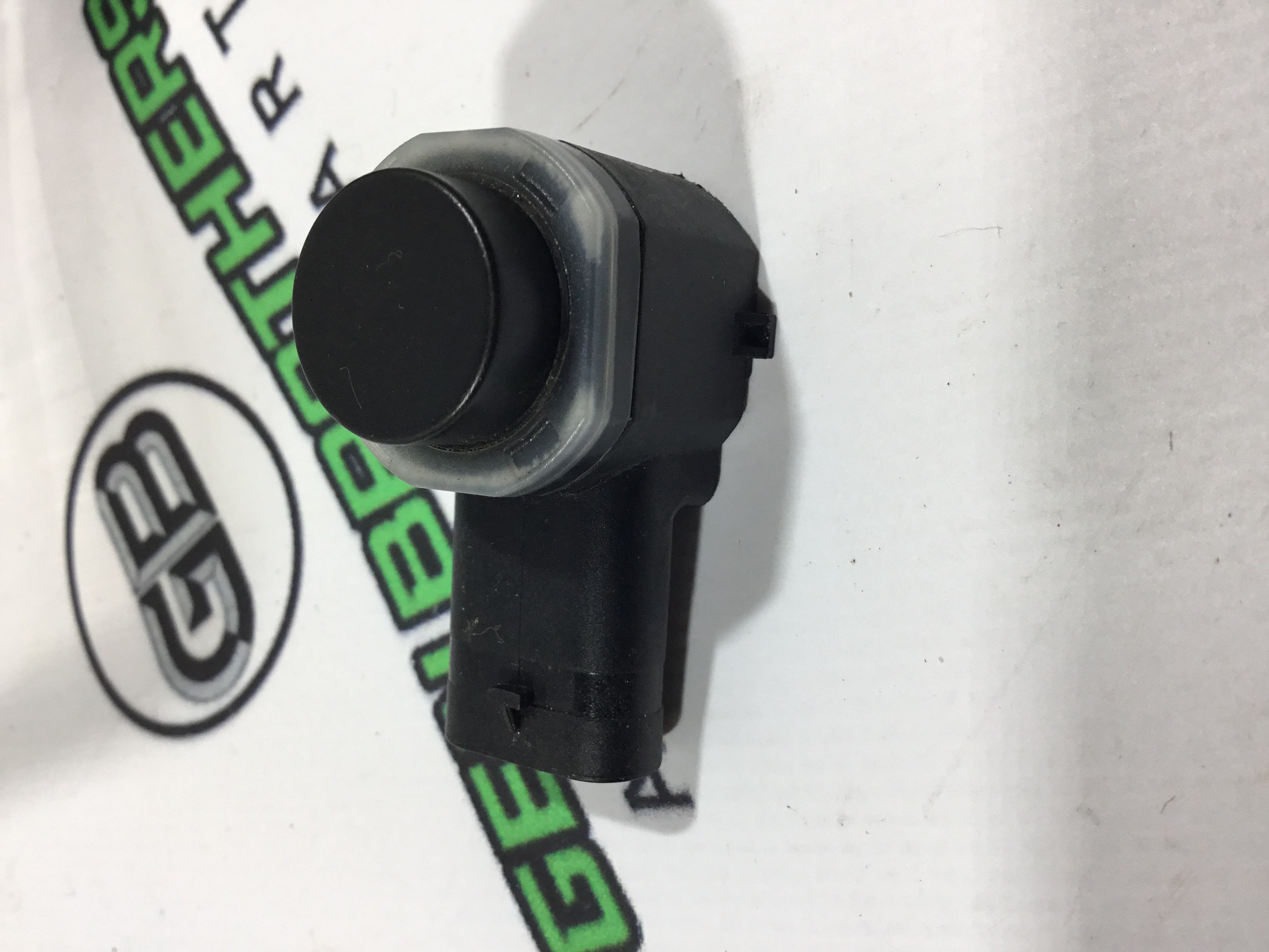 Парктронік, кріплення, корпус