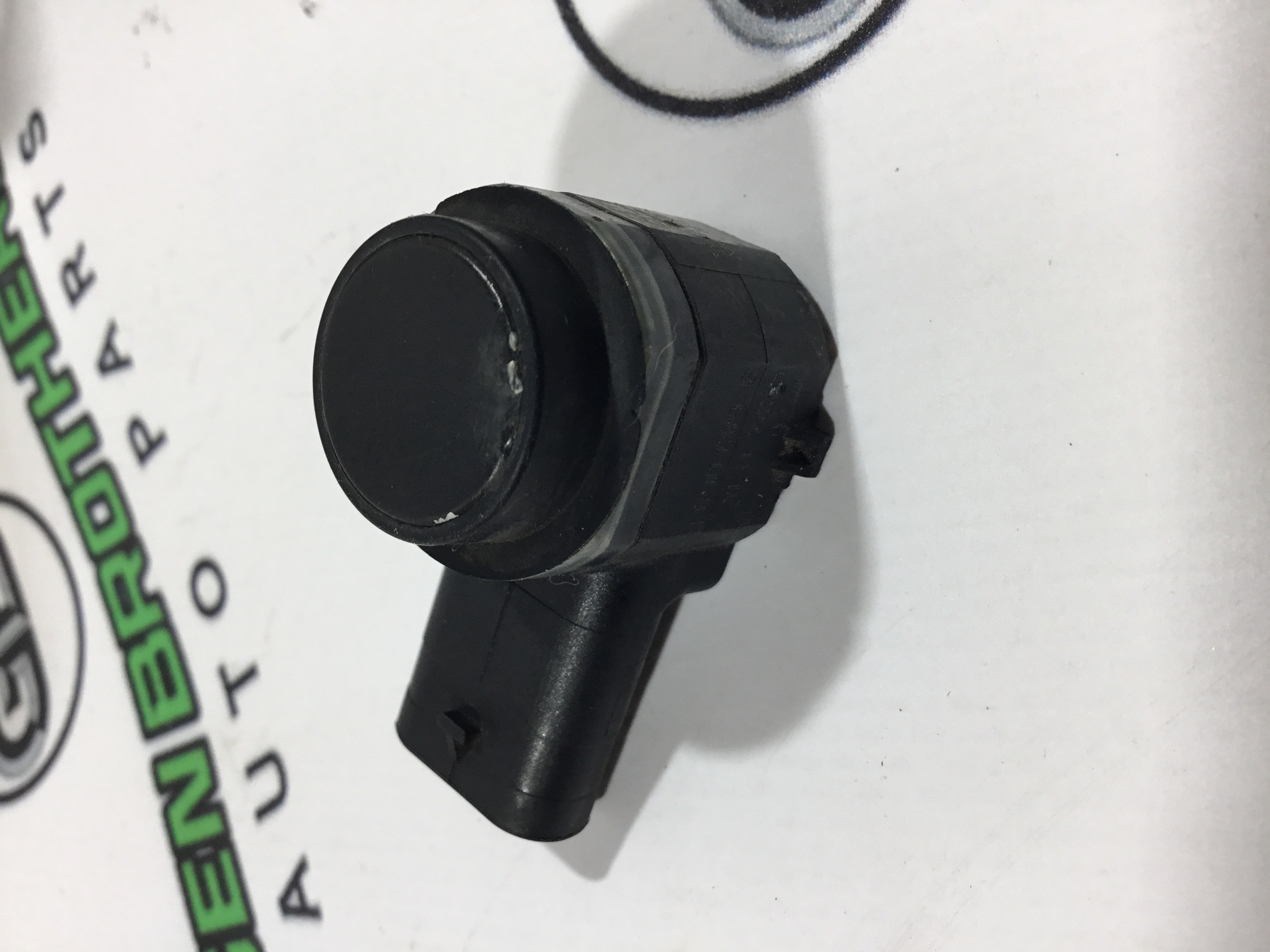 Парктронік, кріплення, корпус