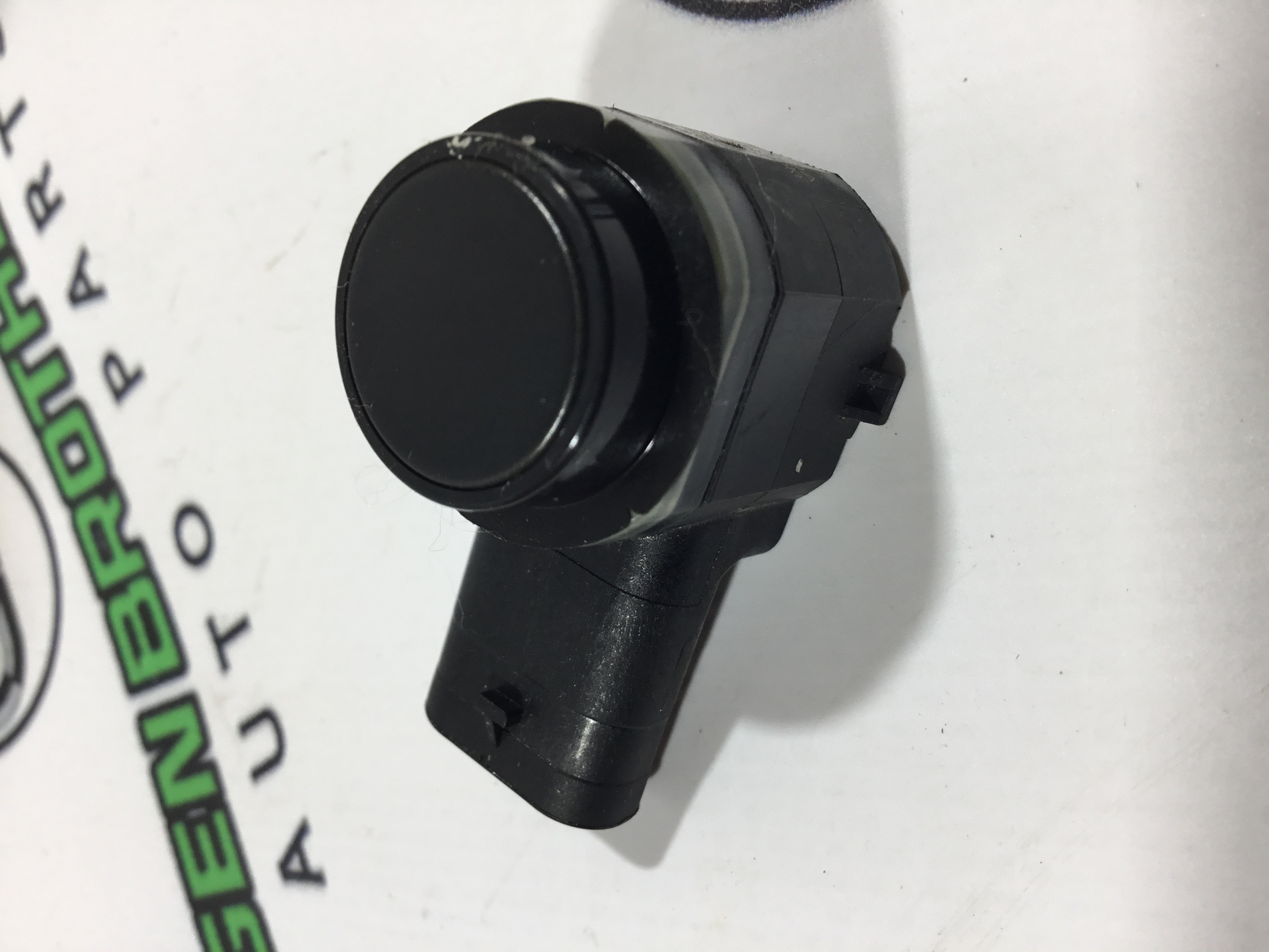 Парктронік, кріплення, корпус