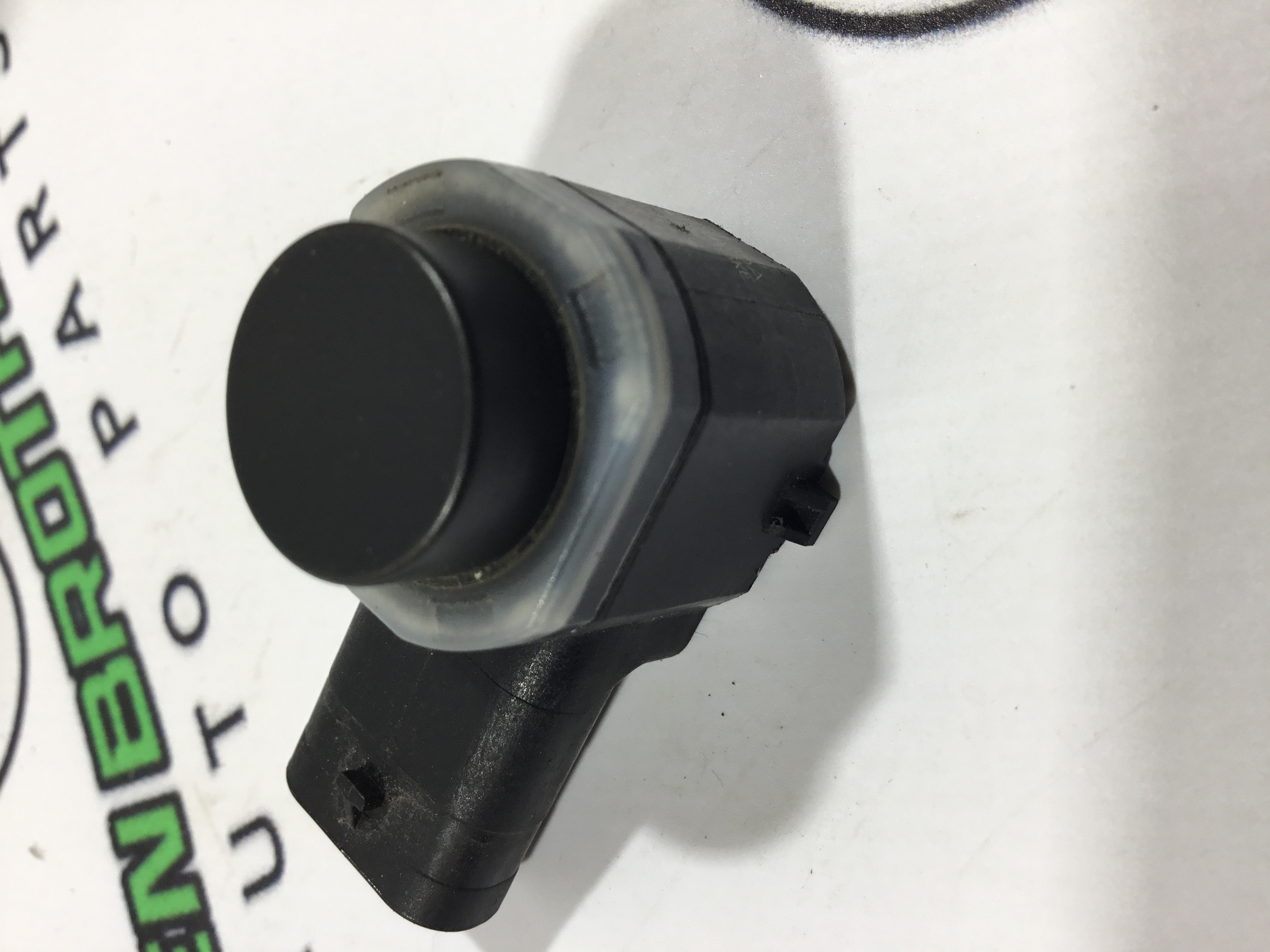 Парктронік, кріплення, корпус