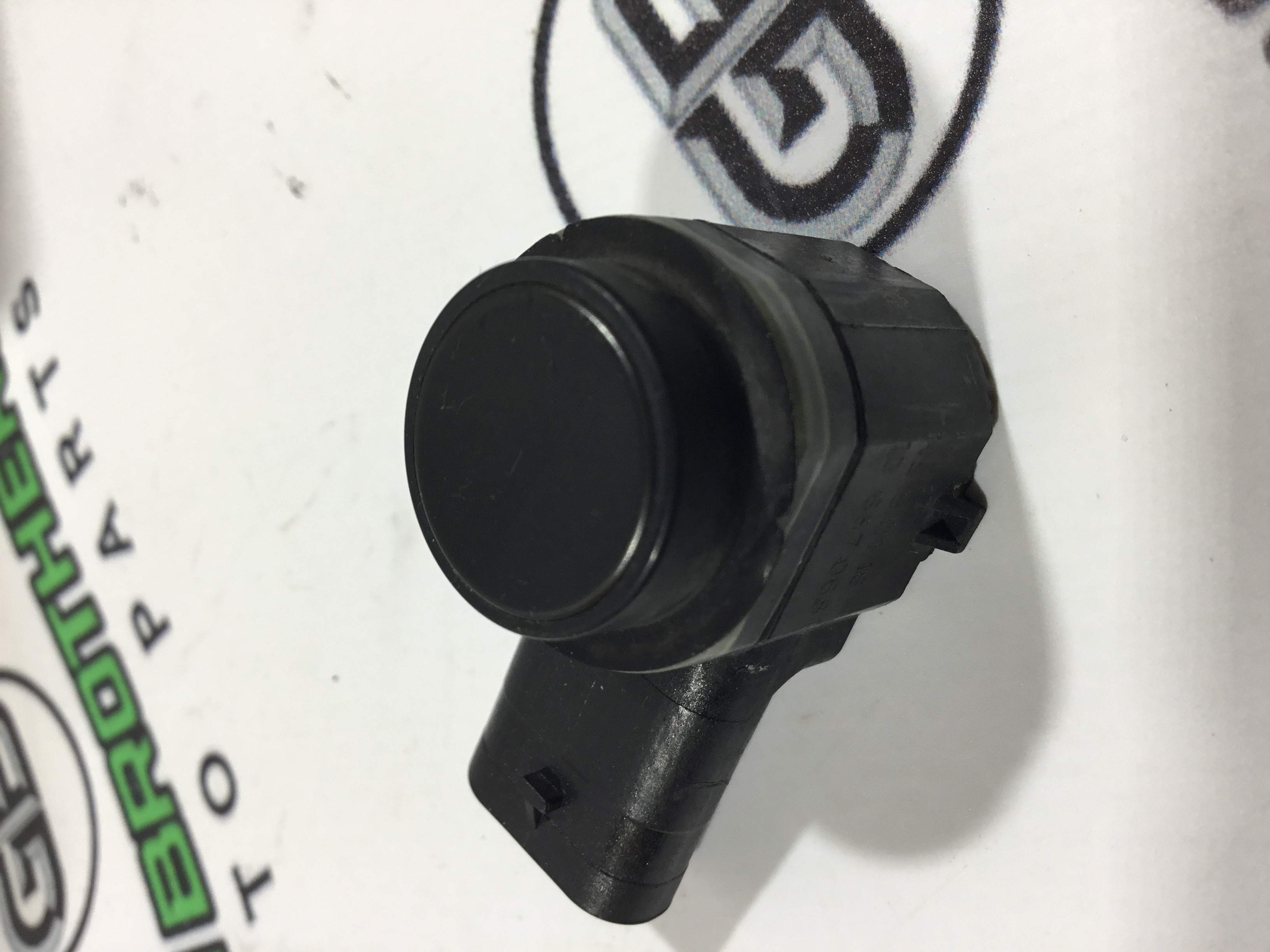 Парктронік, кріплення, корпус