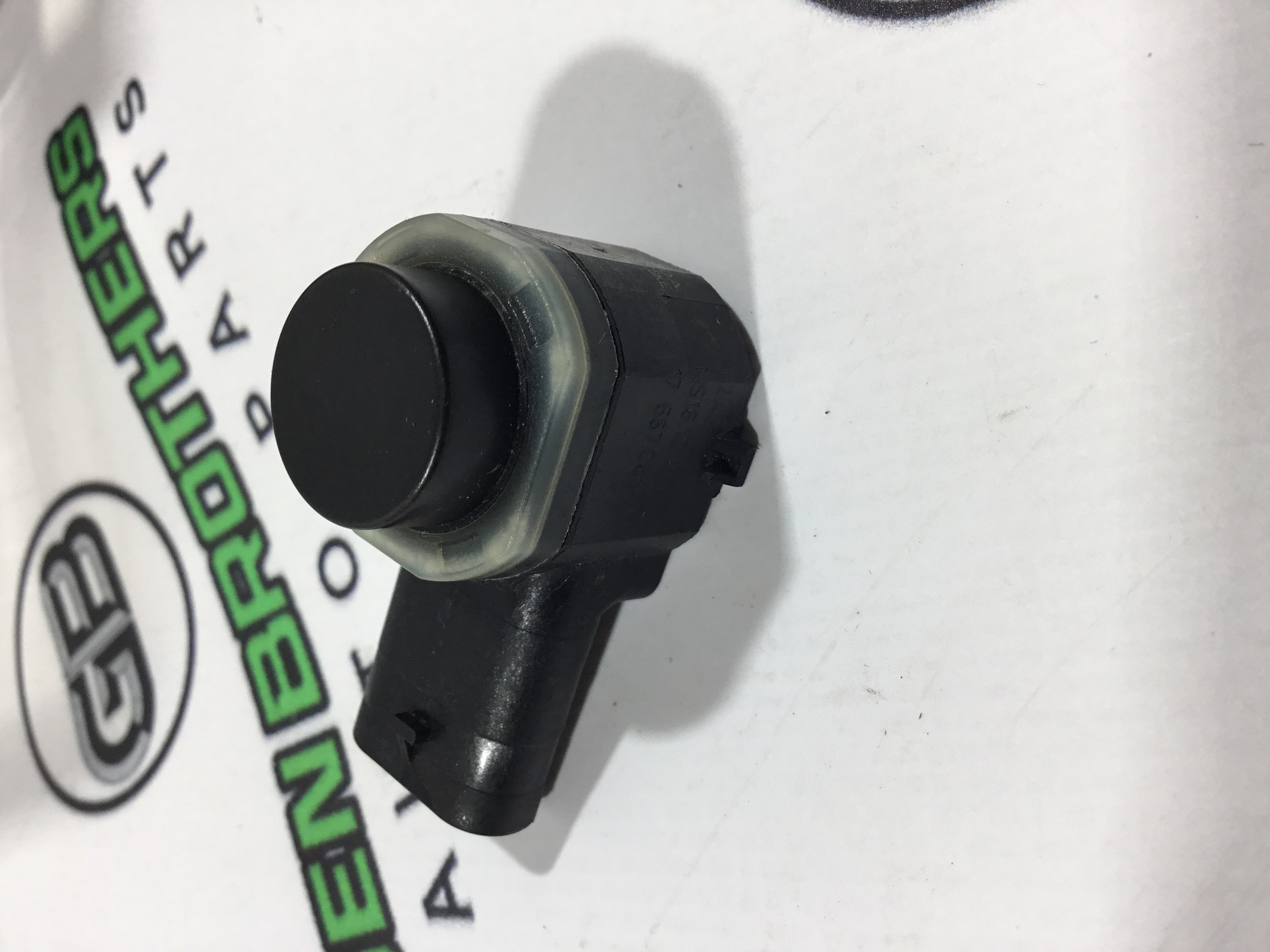 Парктронік, кріплення, корпус