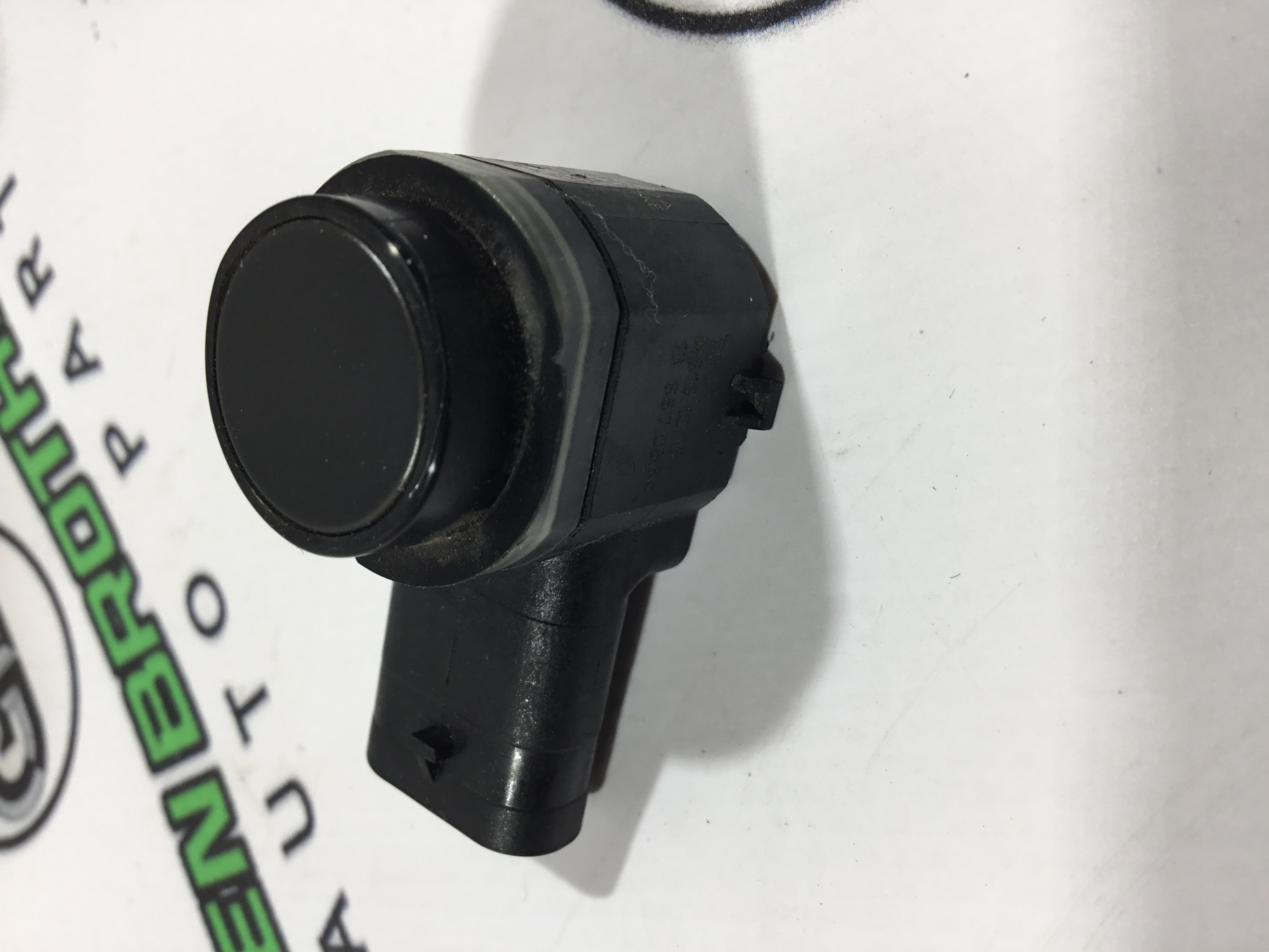 Парктронік, кріплення, корпус