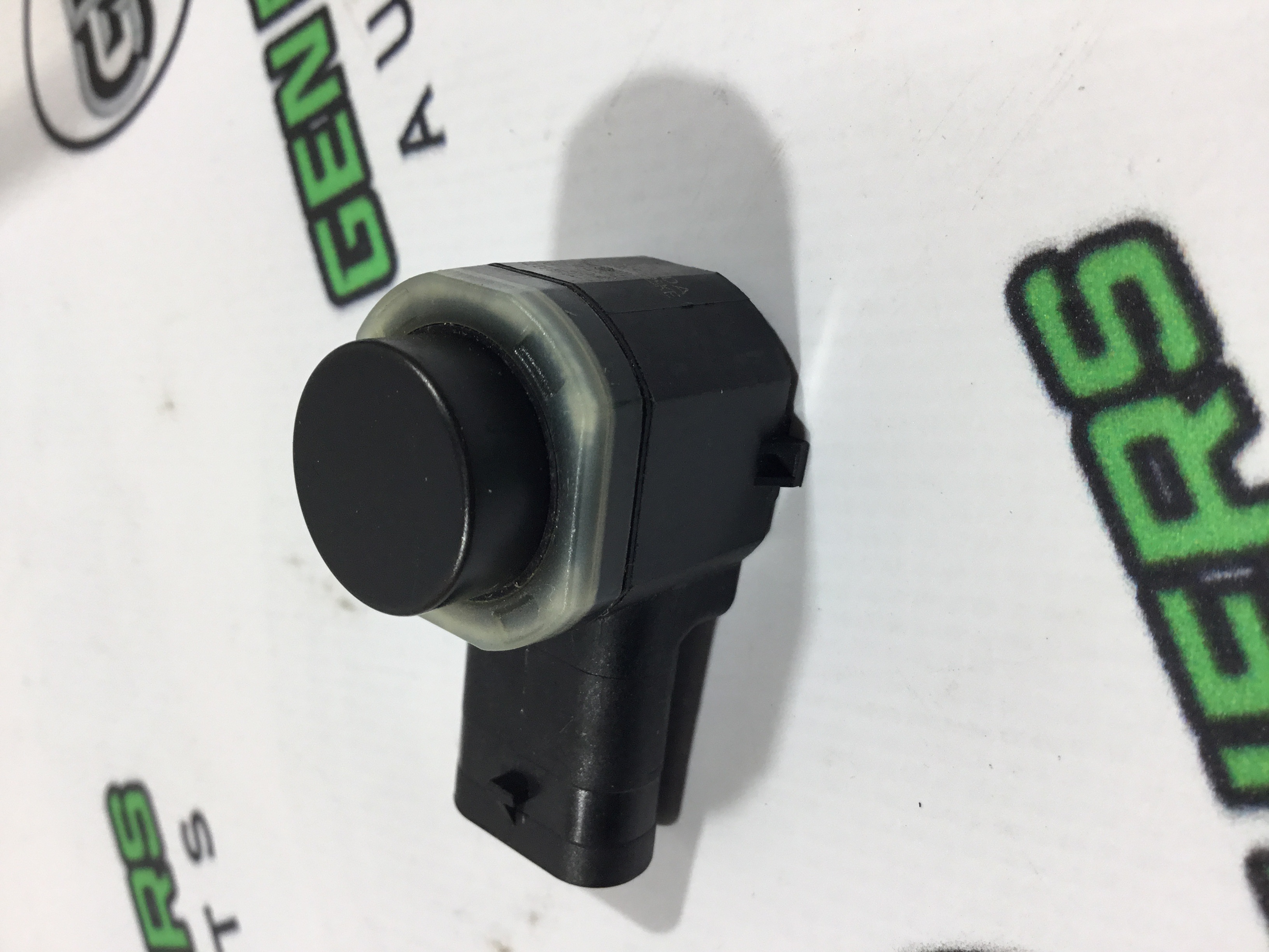 Парктронік, кріплення, корпус