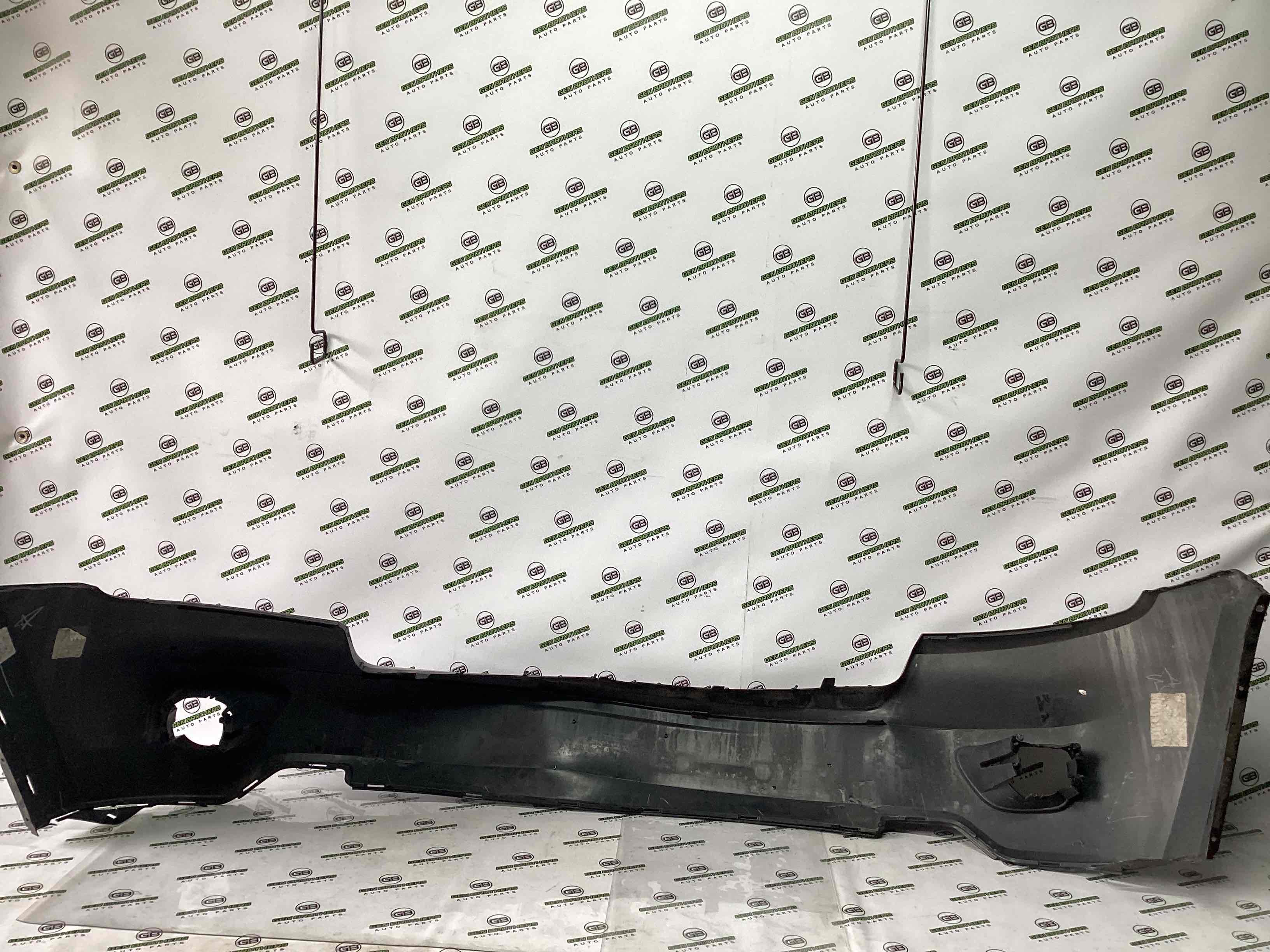 Бампер передній