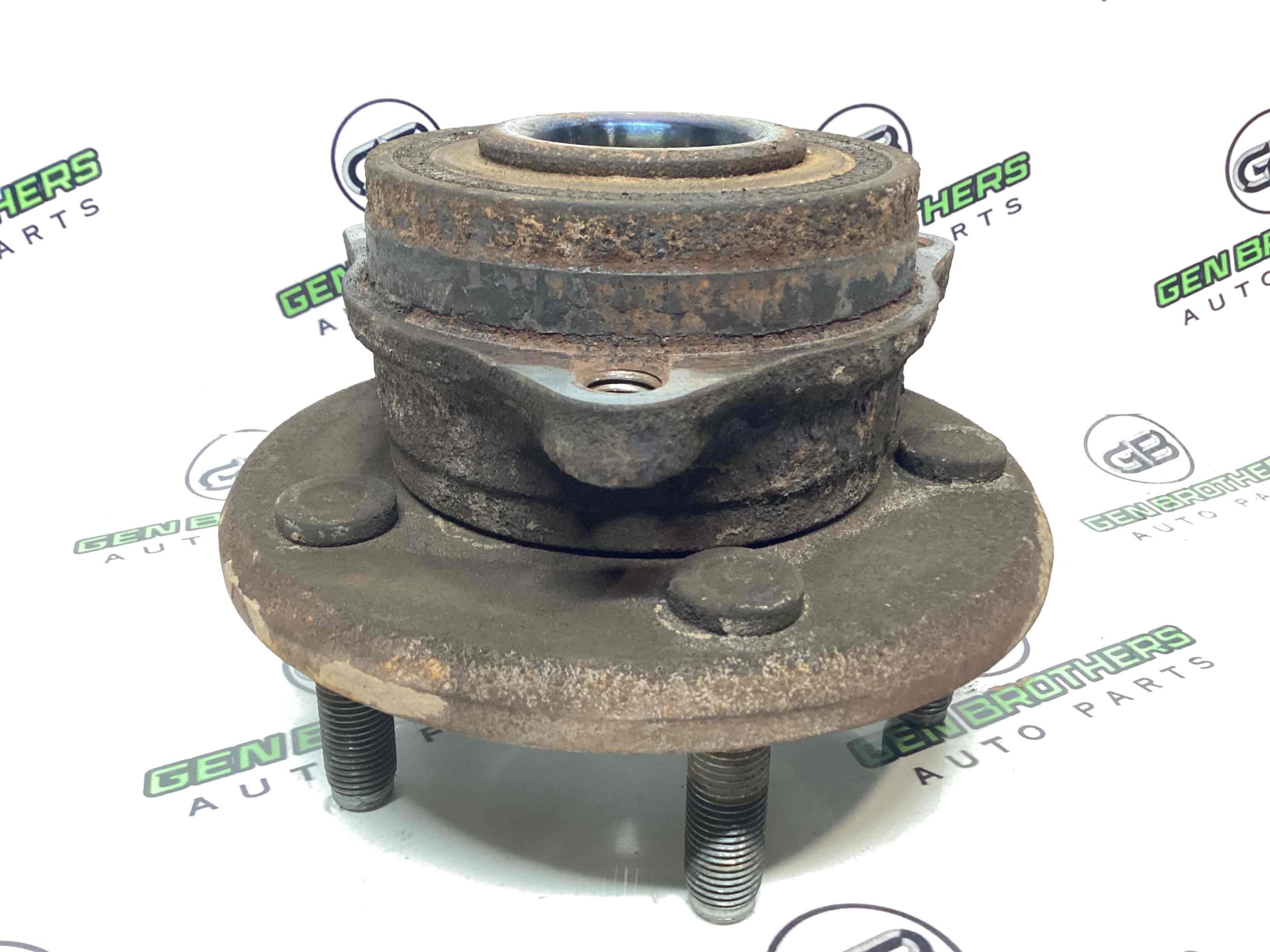 Ступиця передня