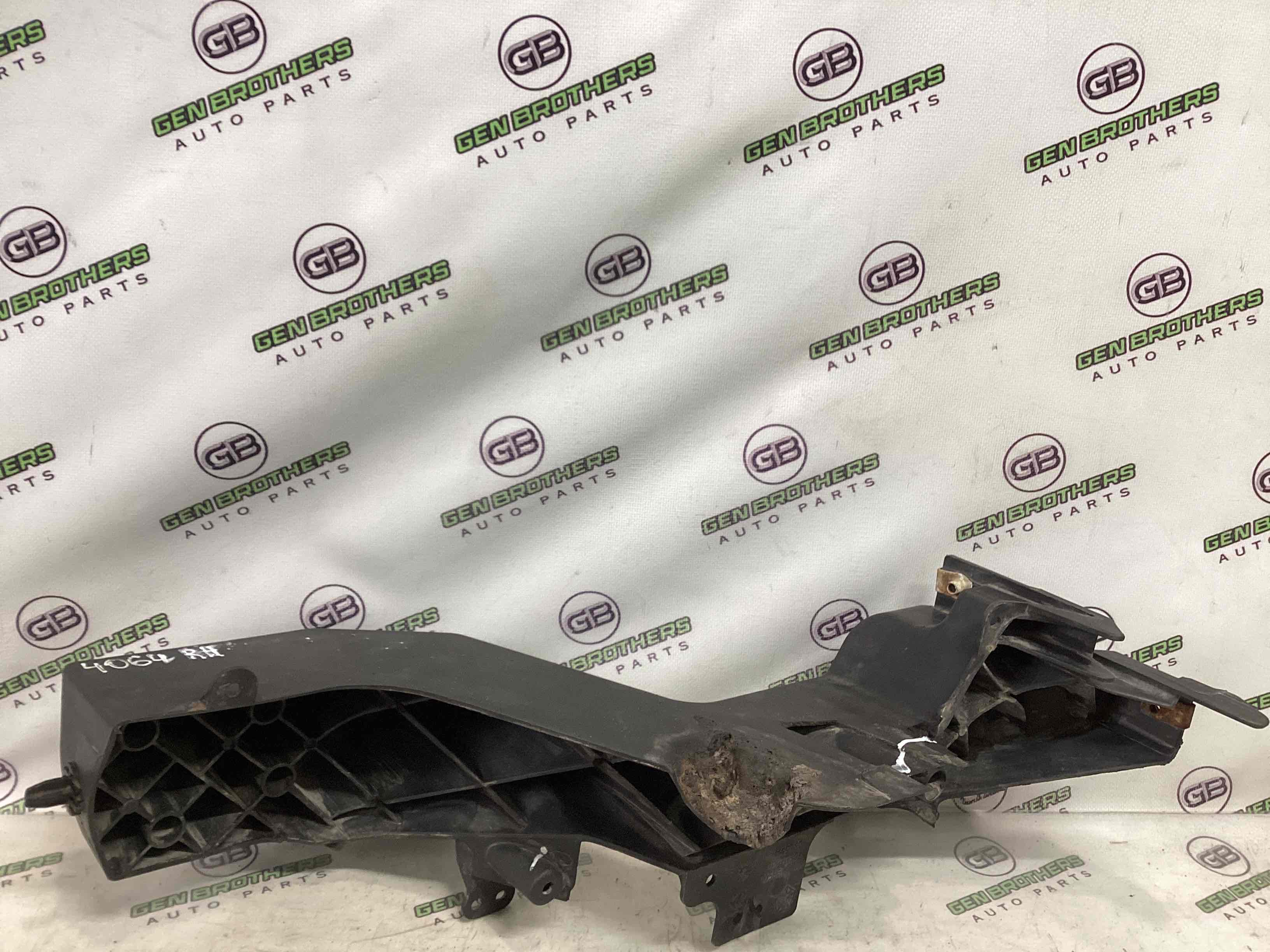 Окуляр передній