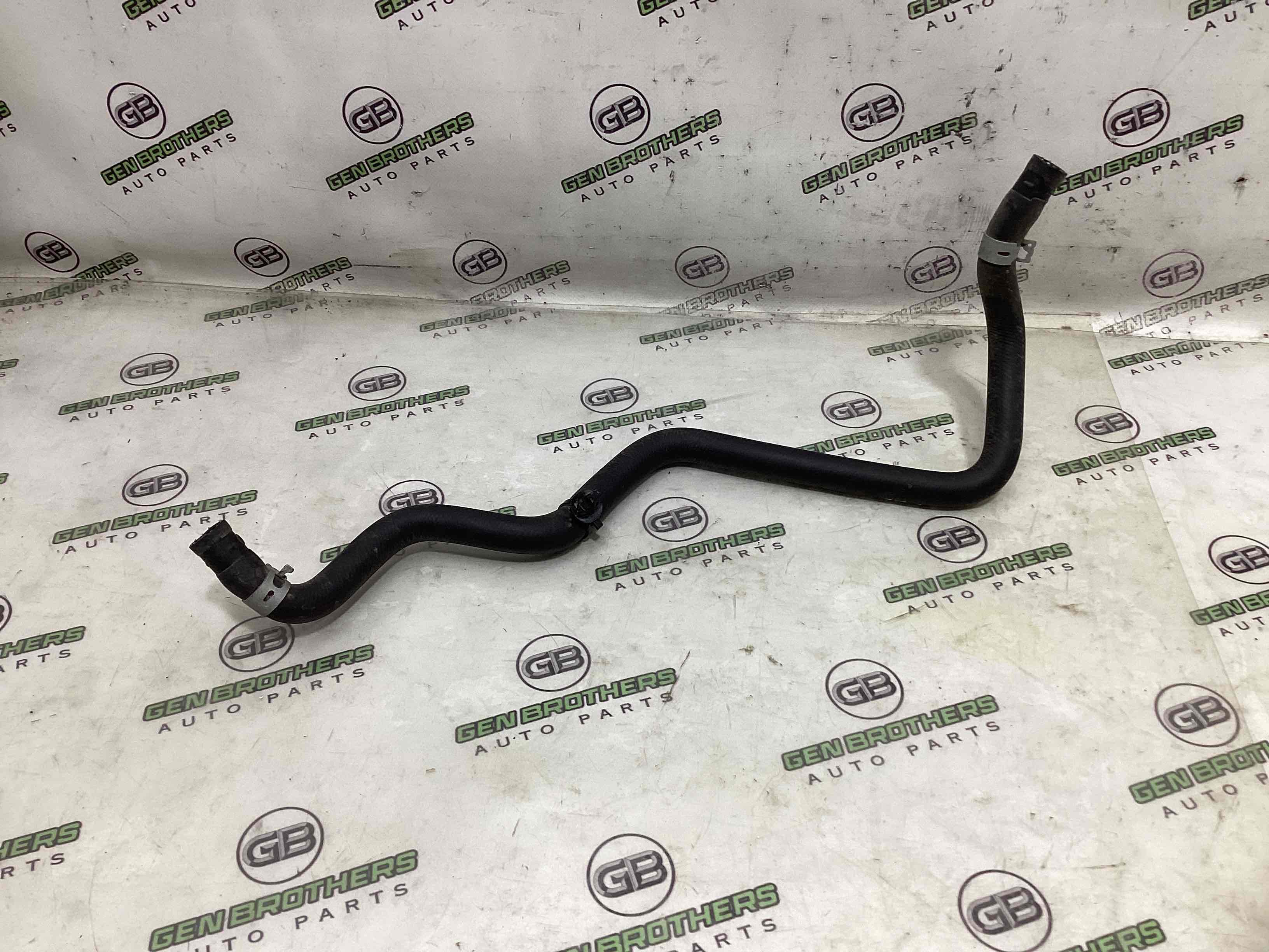 Патрубок трубопровід, шланг