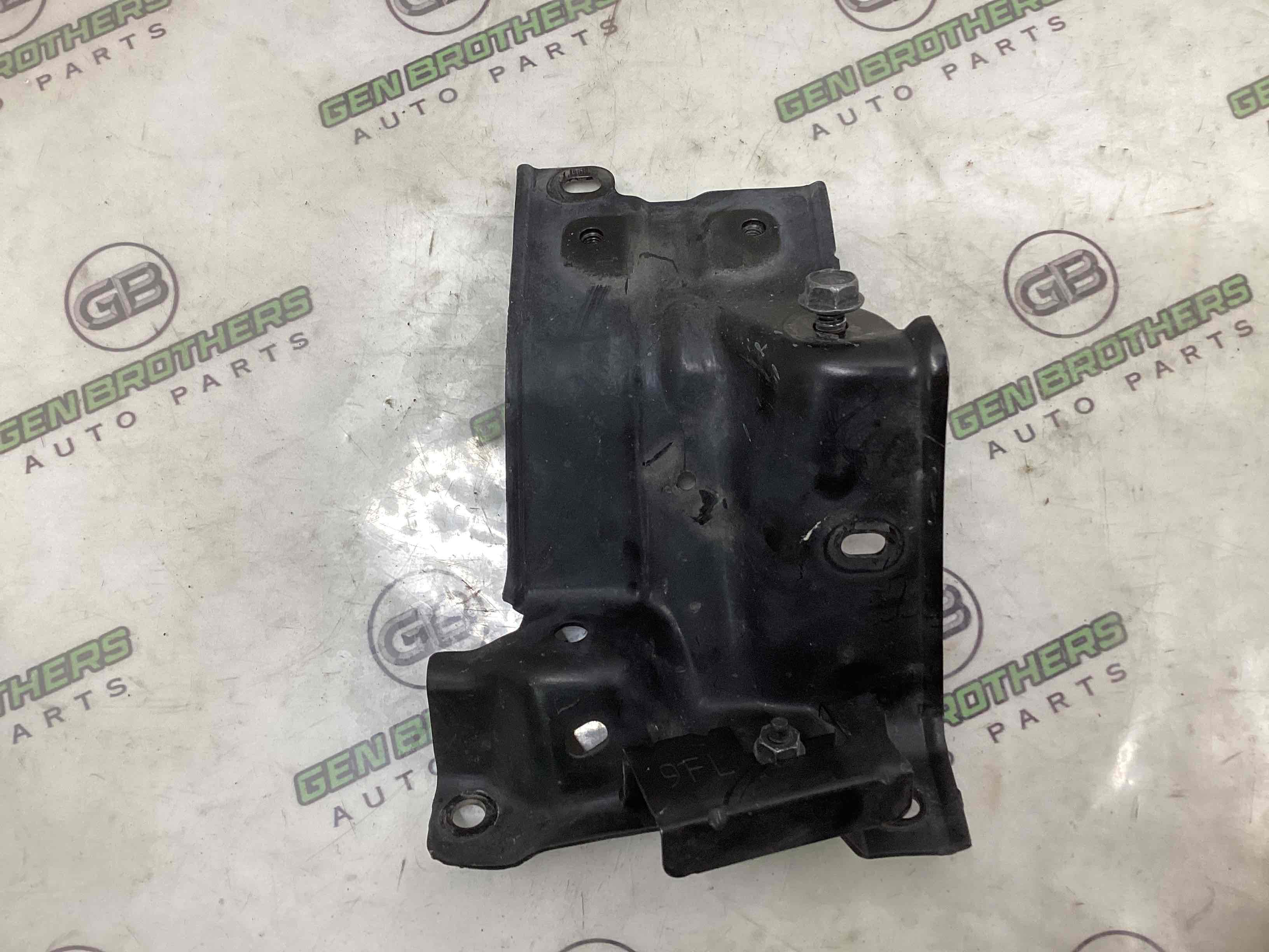 Кріплення, кронштейн