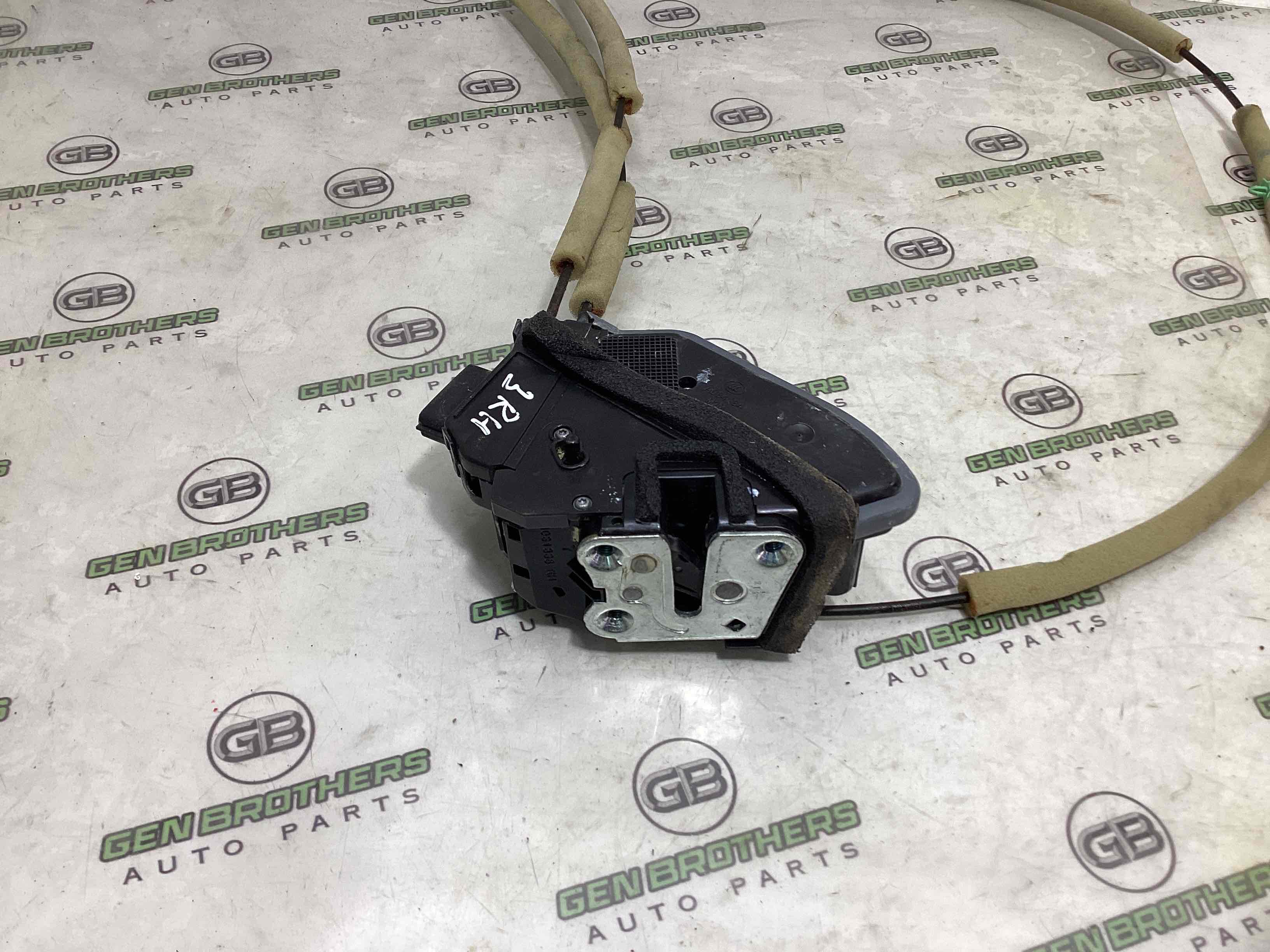 Замок дверей задньої правої