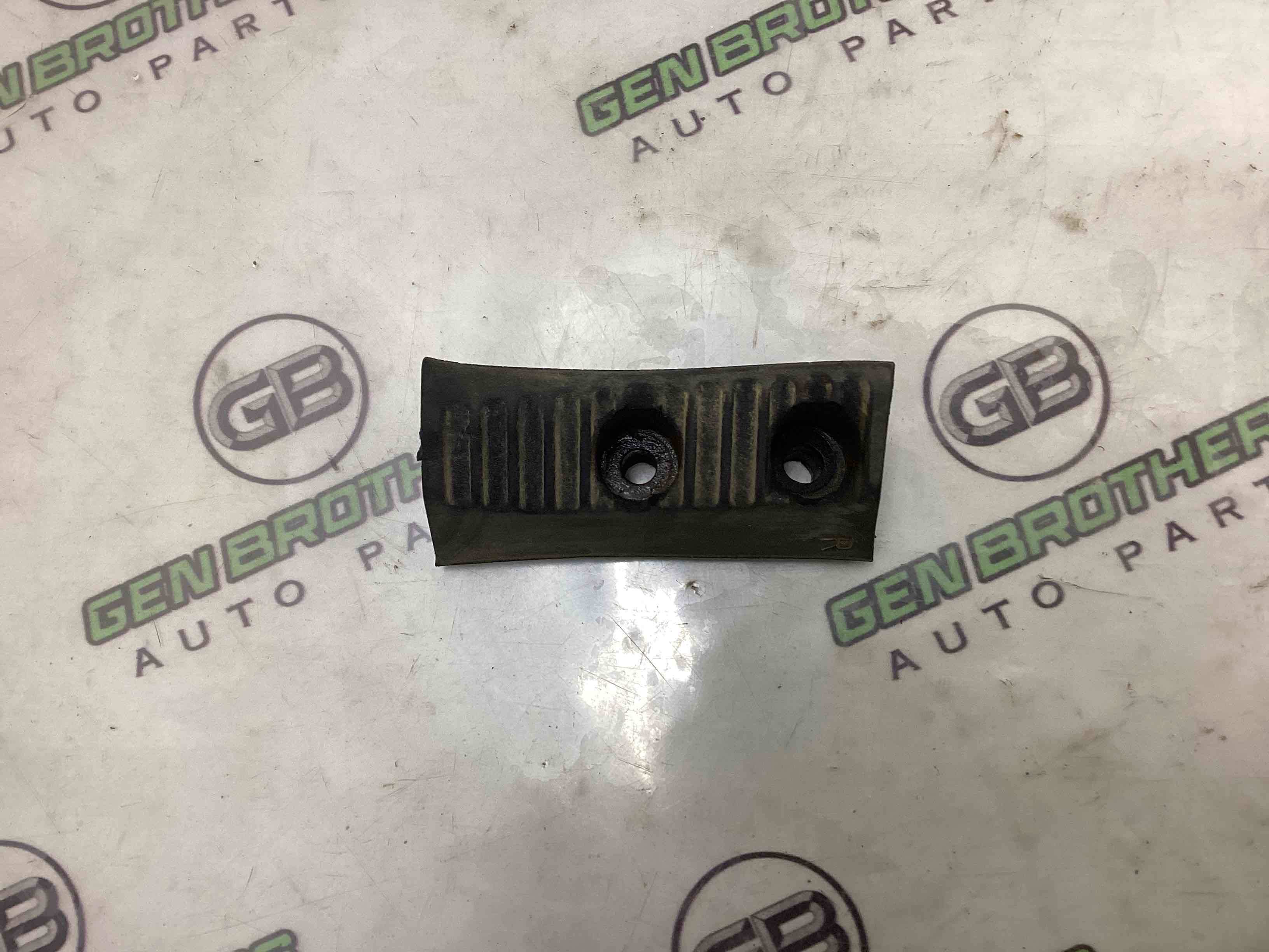 Амортизатор кришки двері багажника