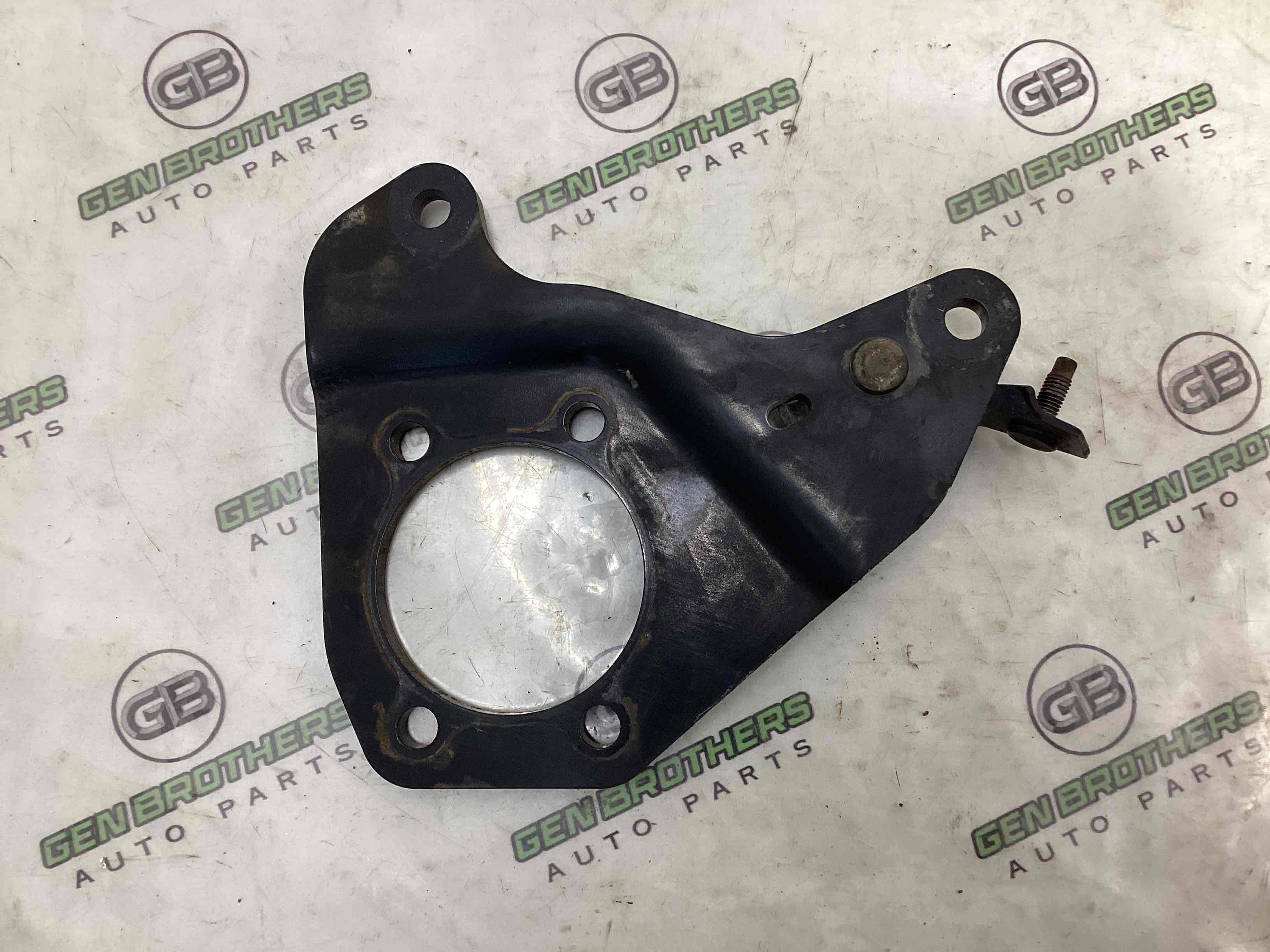 Кріплення, кронштейн