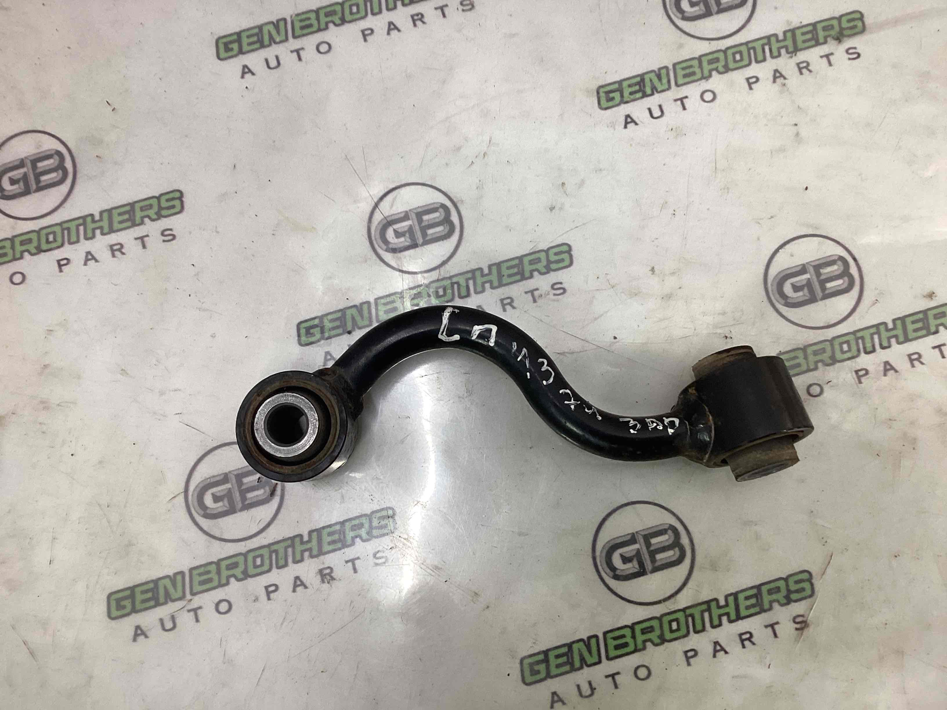 Стійка стабілізатора