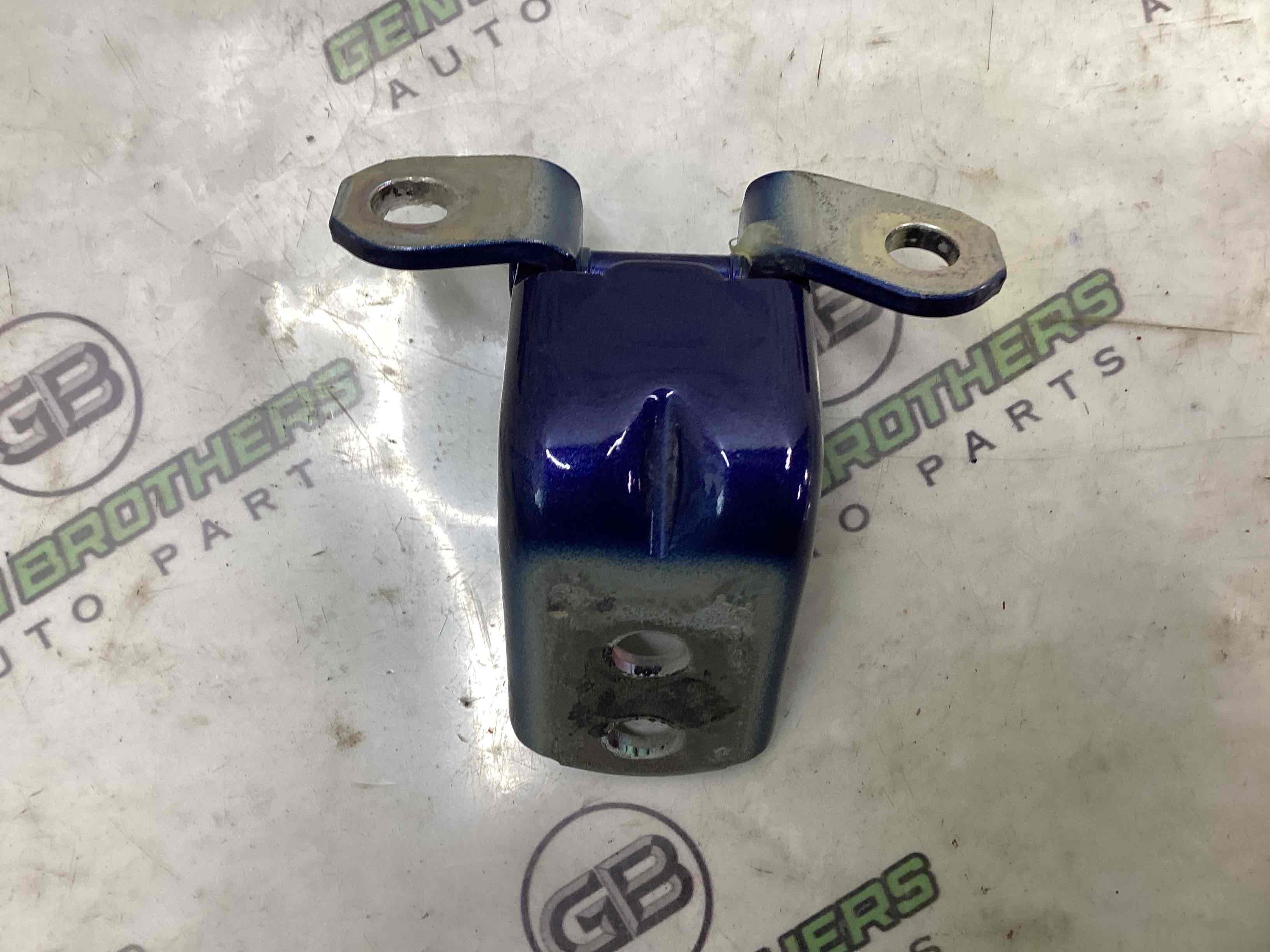 Петля двері, замок двері