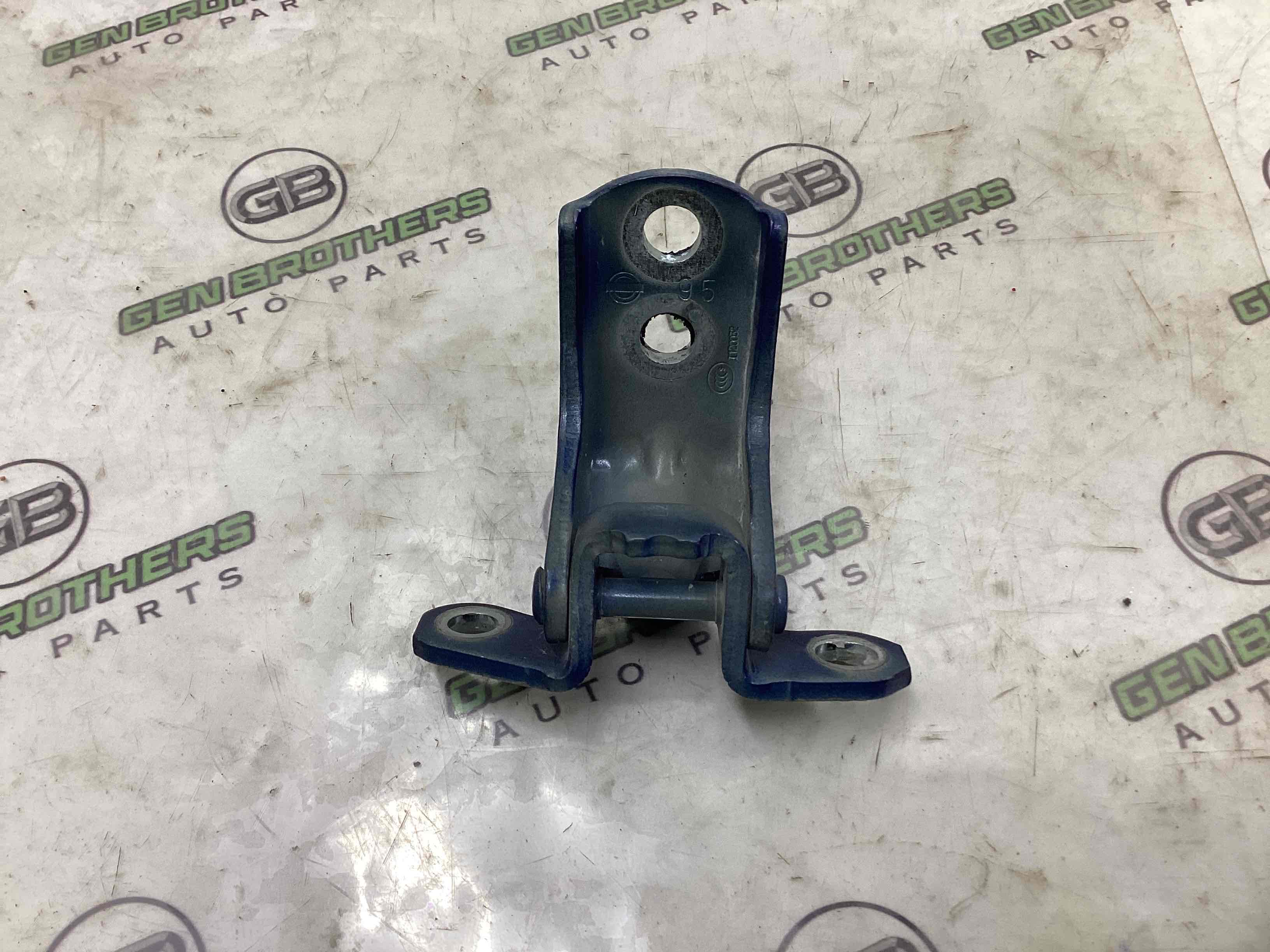 Петля двері, замок двері