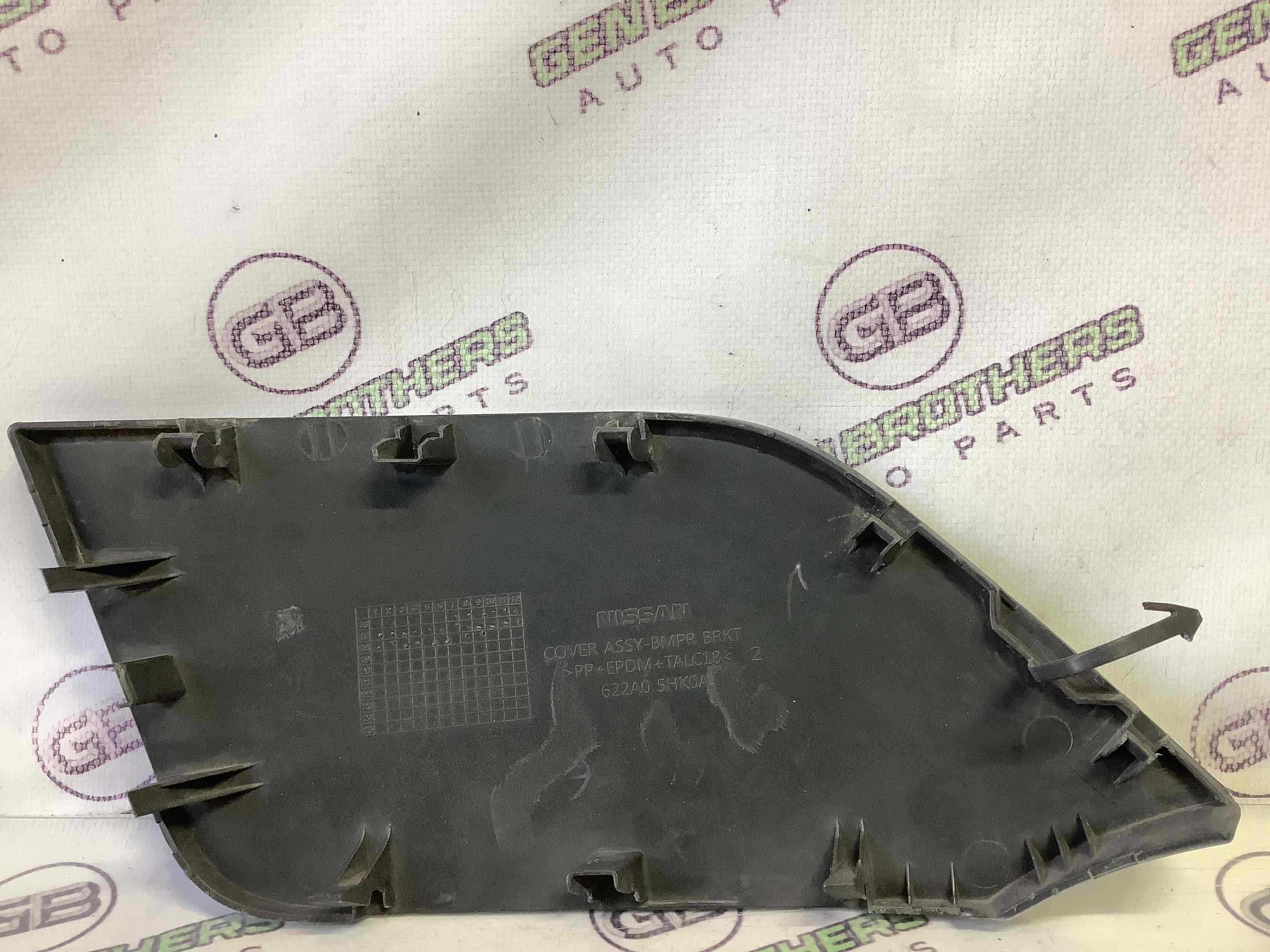 Заглушка, вставка решітка в бампер