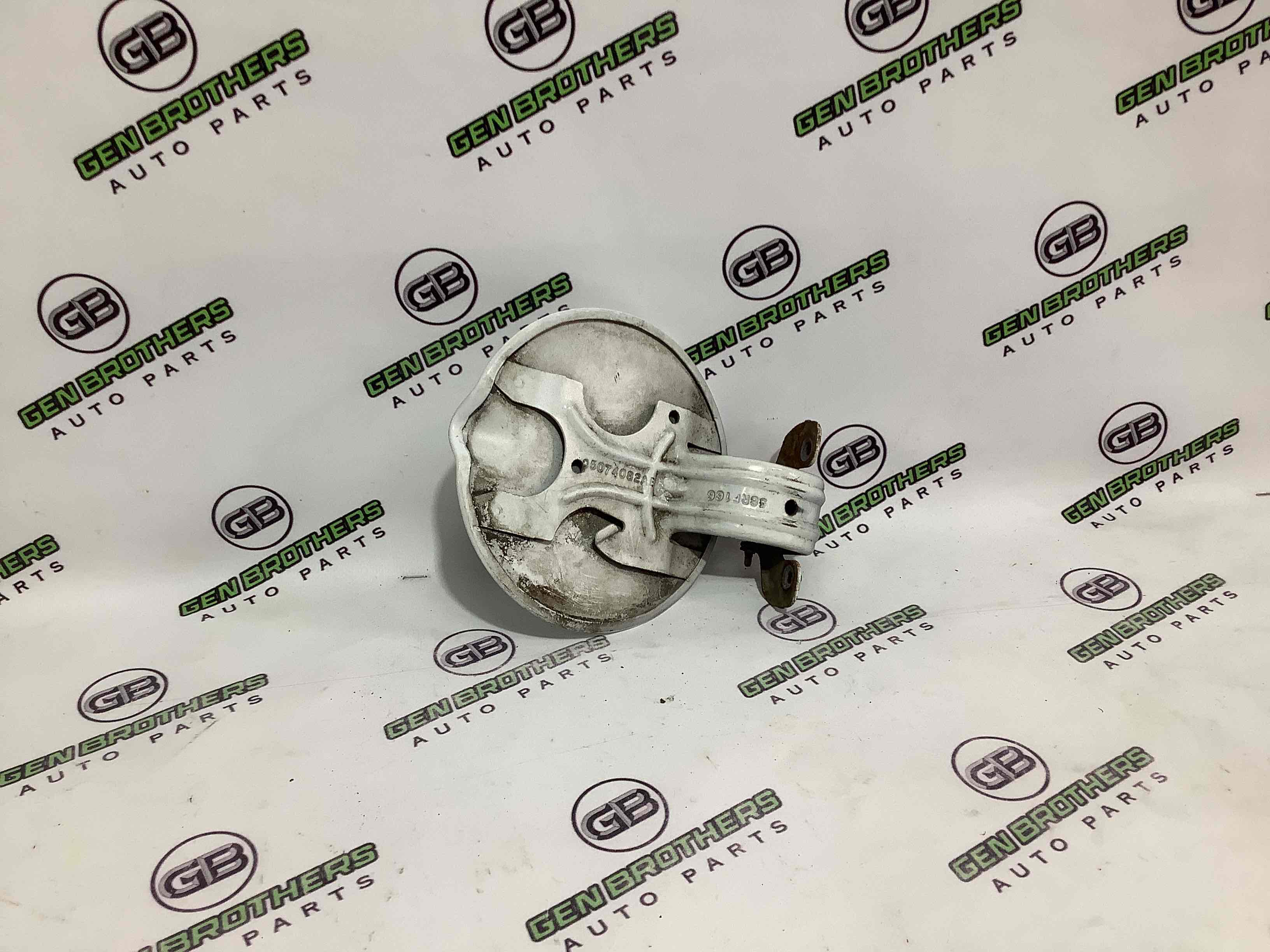 Лючок бензобака