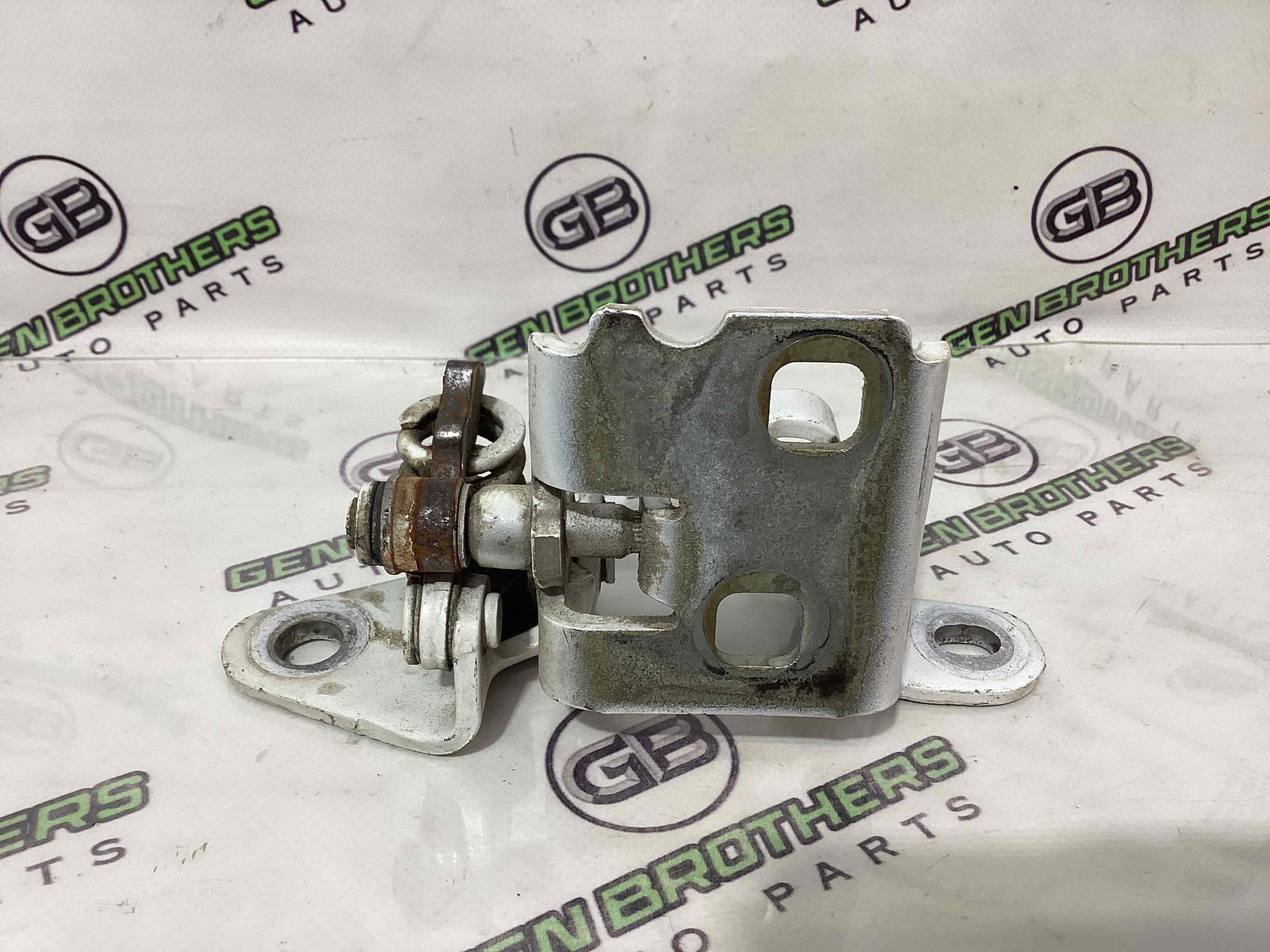 Петля двері, замок двері