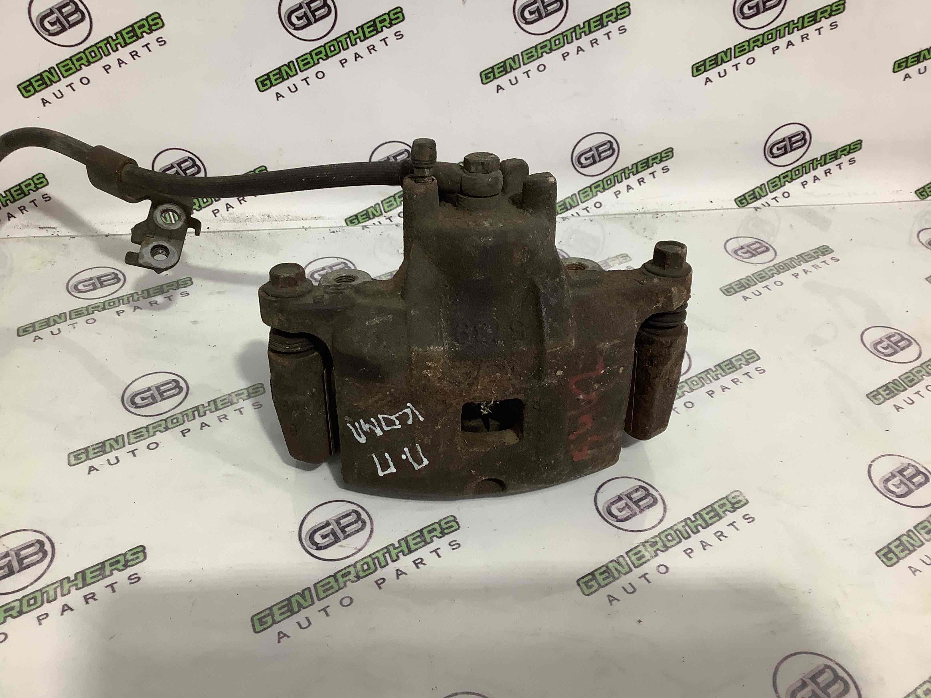 Супорт передній правий