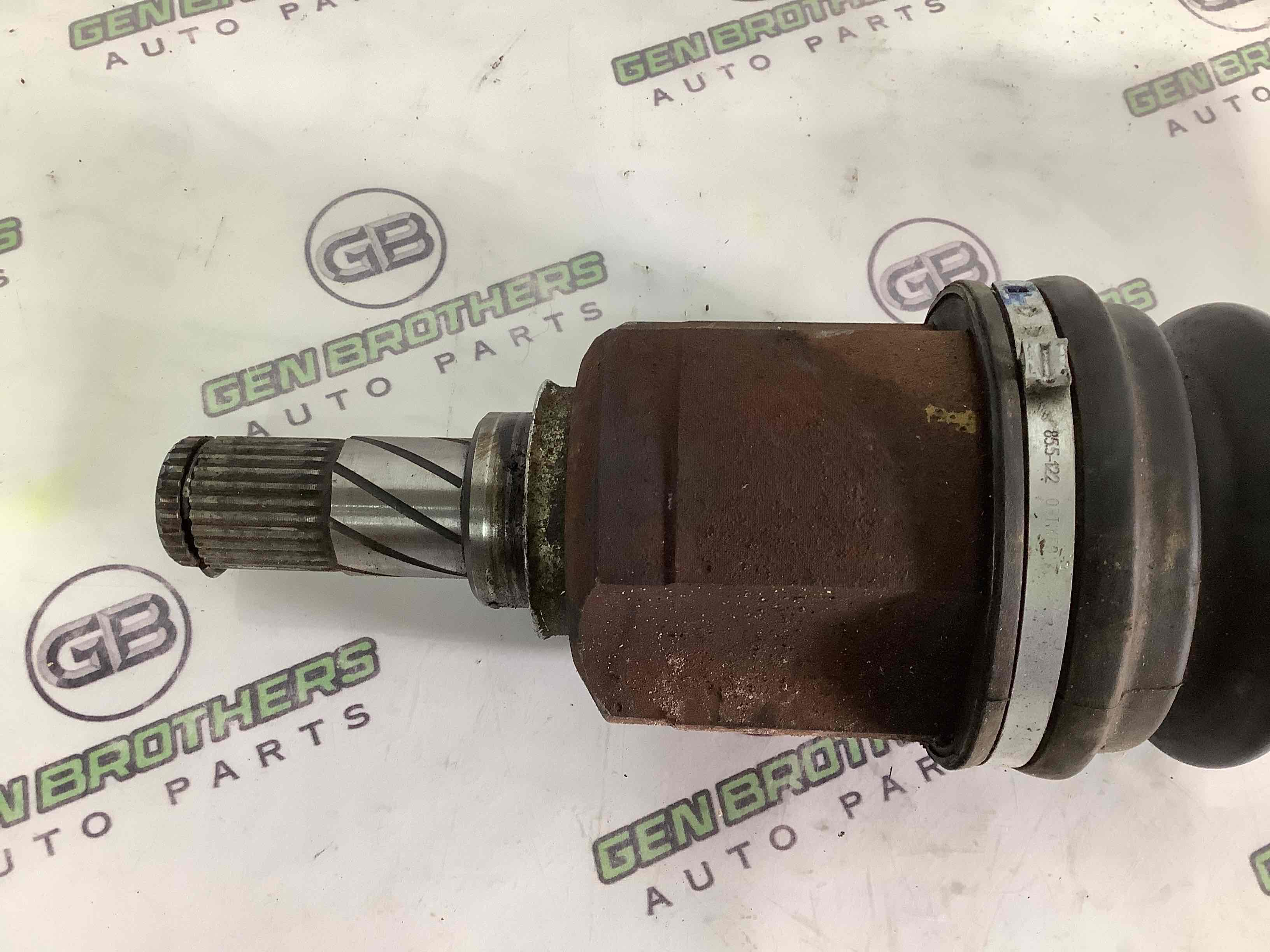 Піввісь передня ліва привідний вал, ШРУС