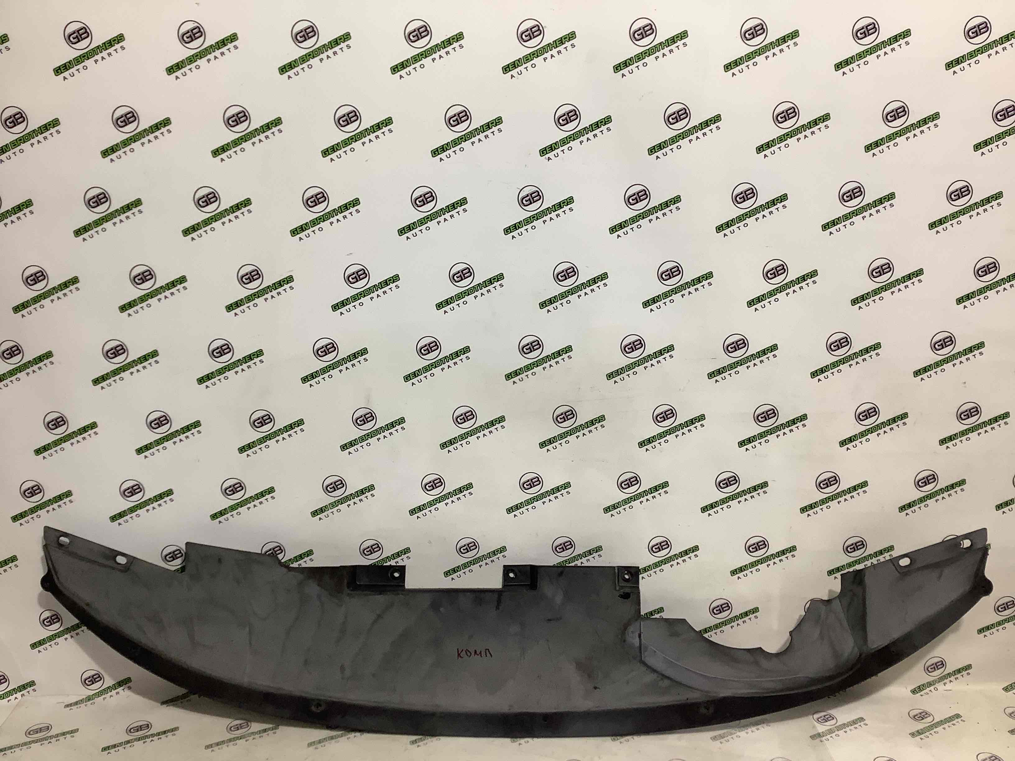 Губа бампера нижня