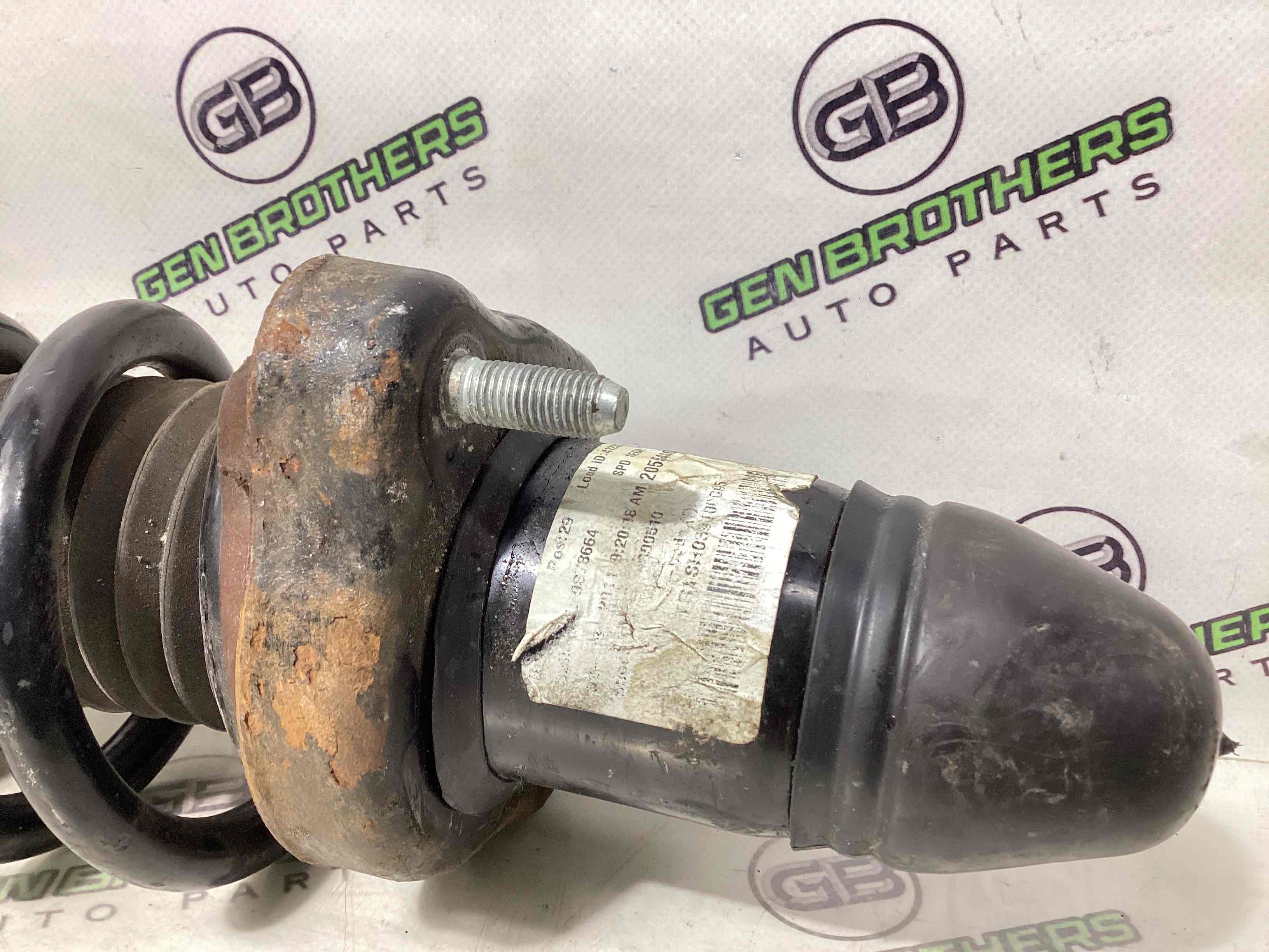 Стійка амортизатора у зборі