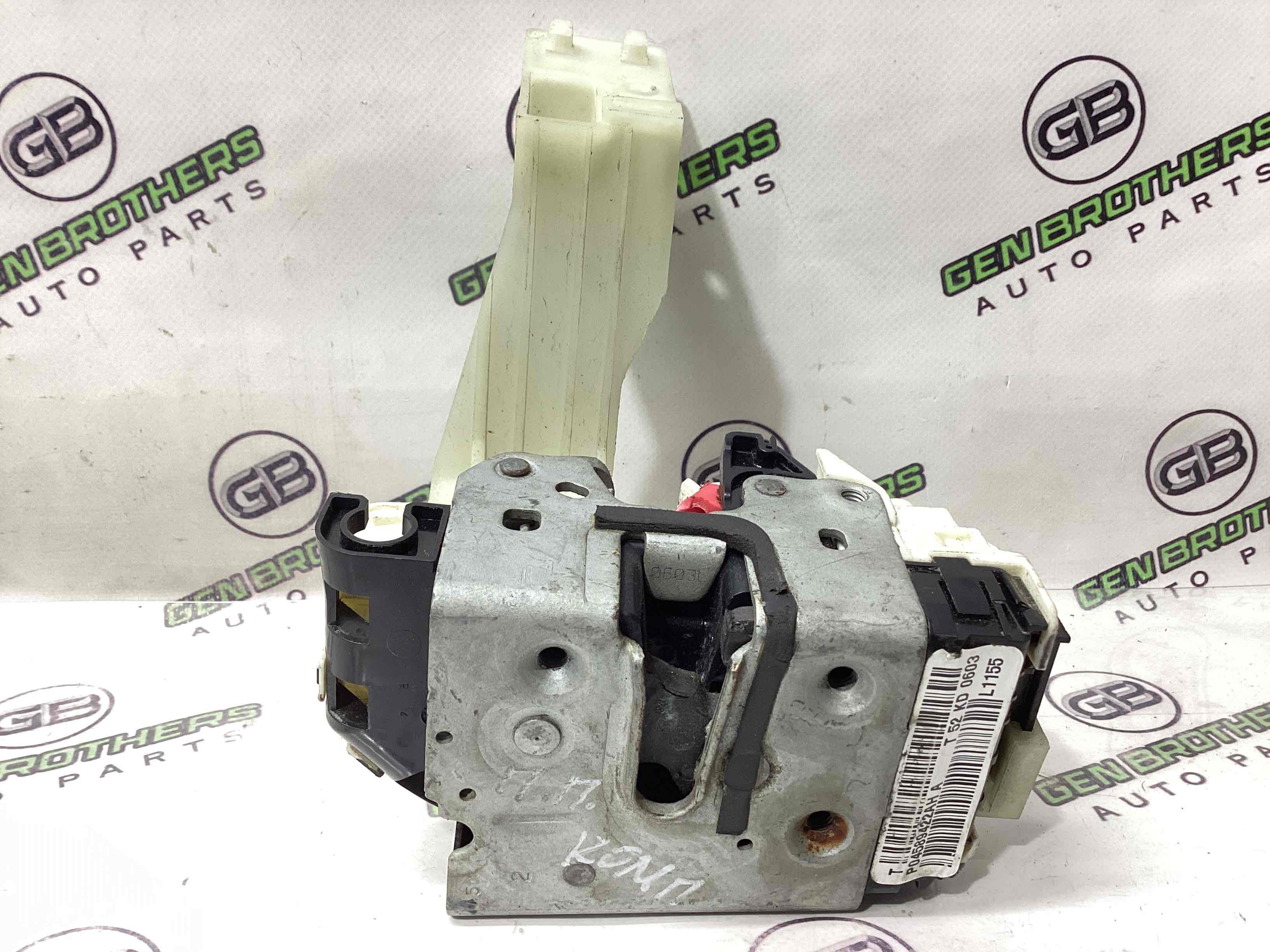 Замок дверей передньої правої