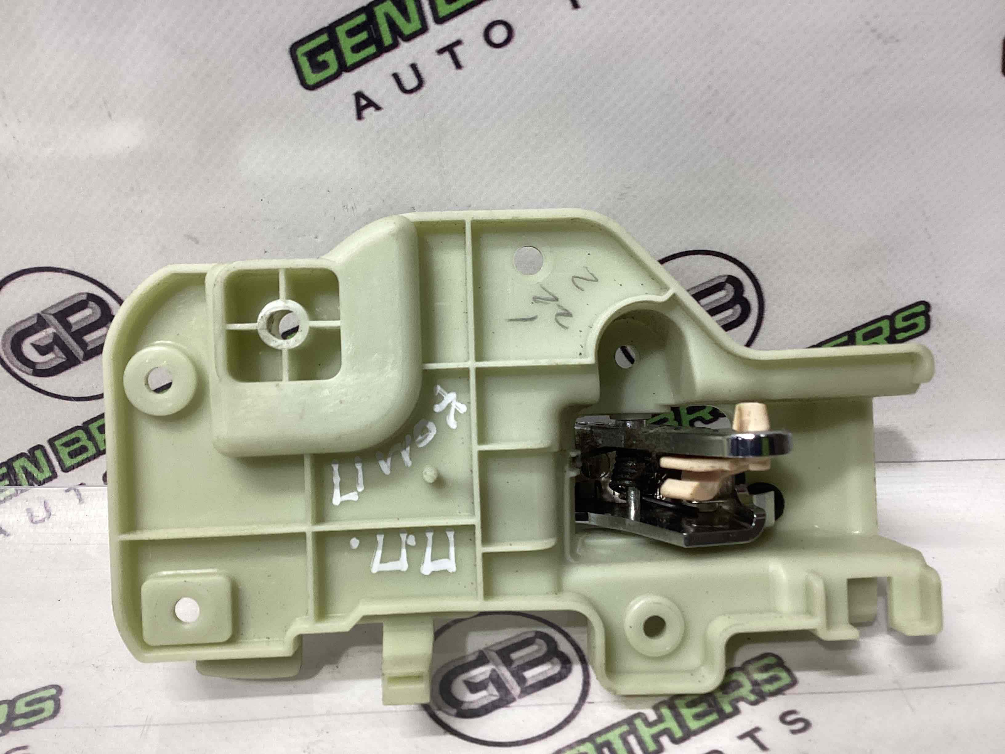 Ручка дверей салону внутрішня, поручень