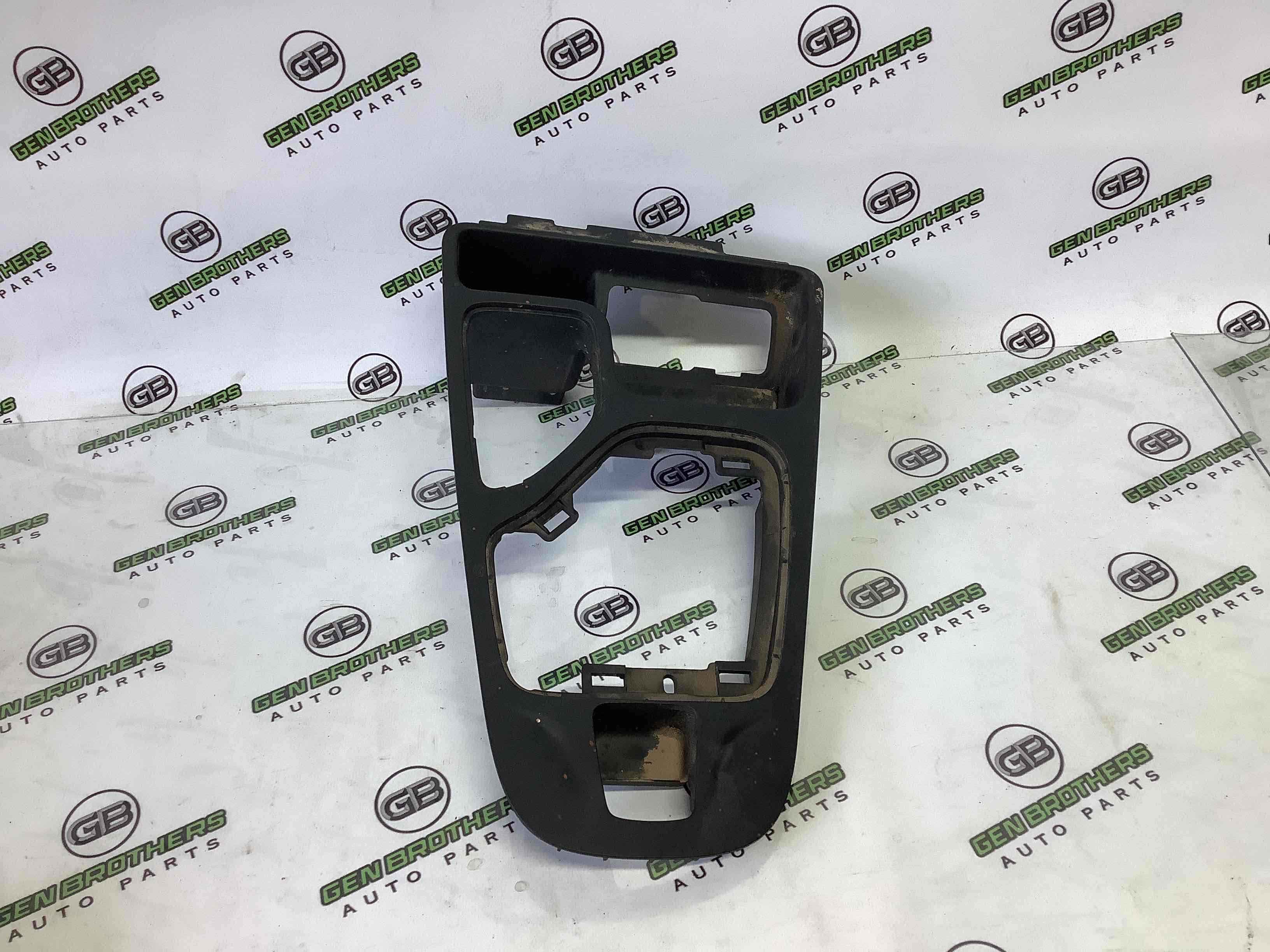 Оздоблення центральної консолі