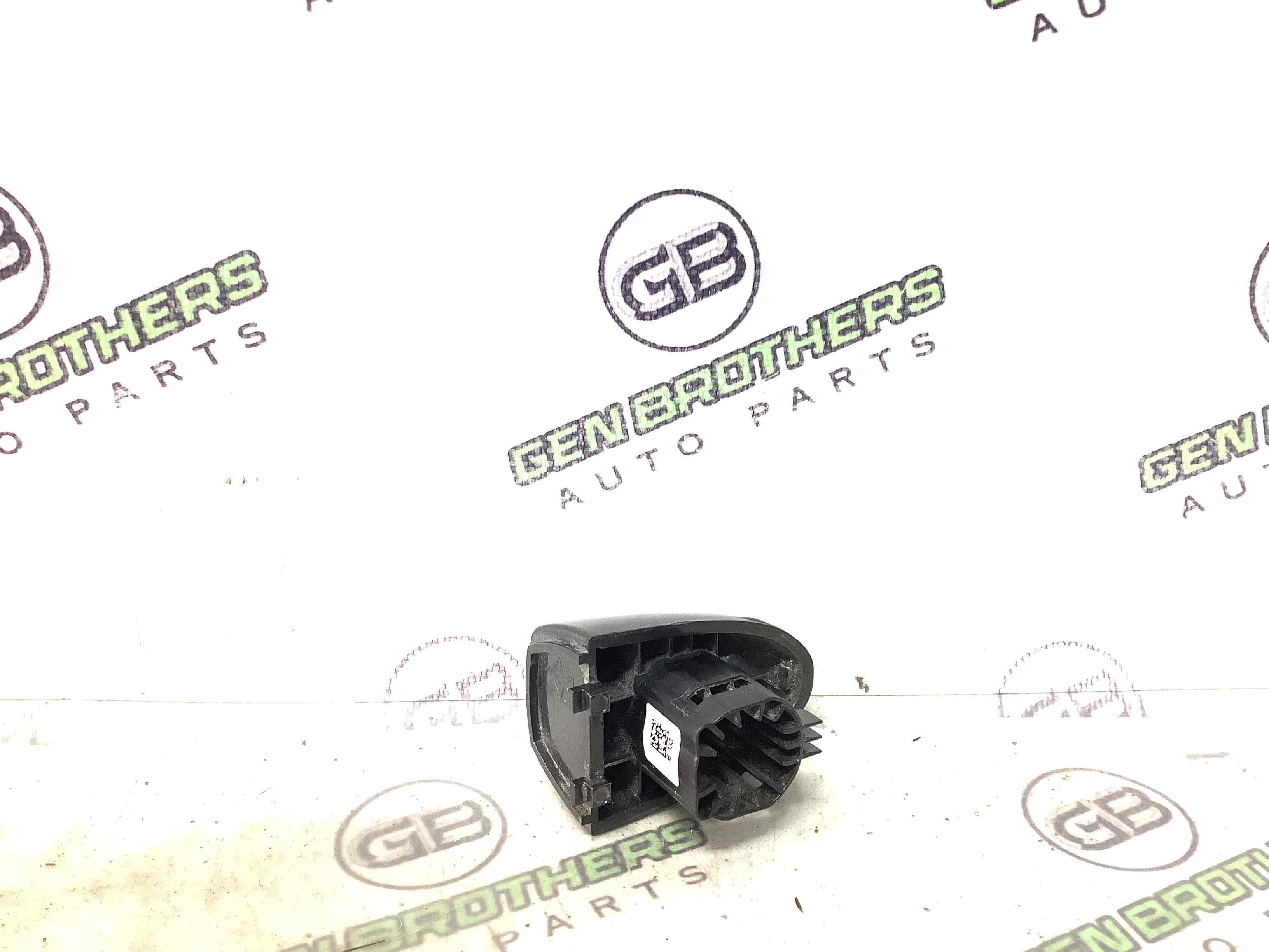 Заглушка ручки дверей