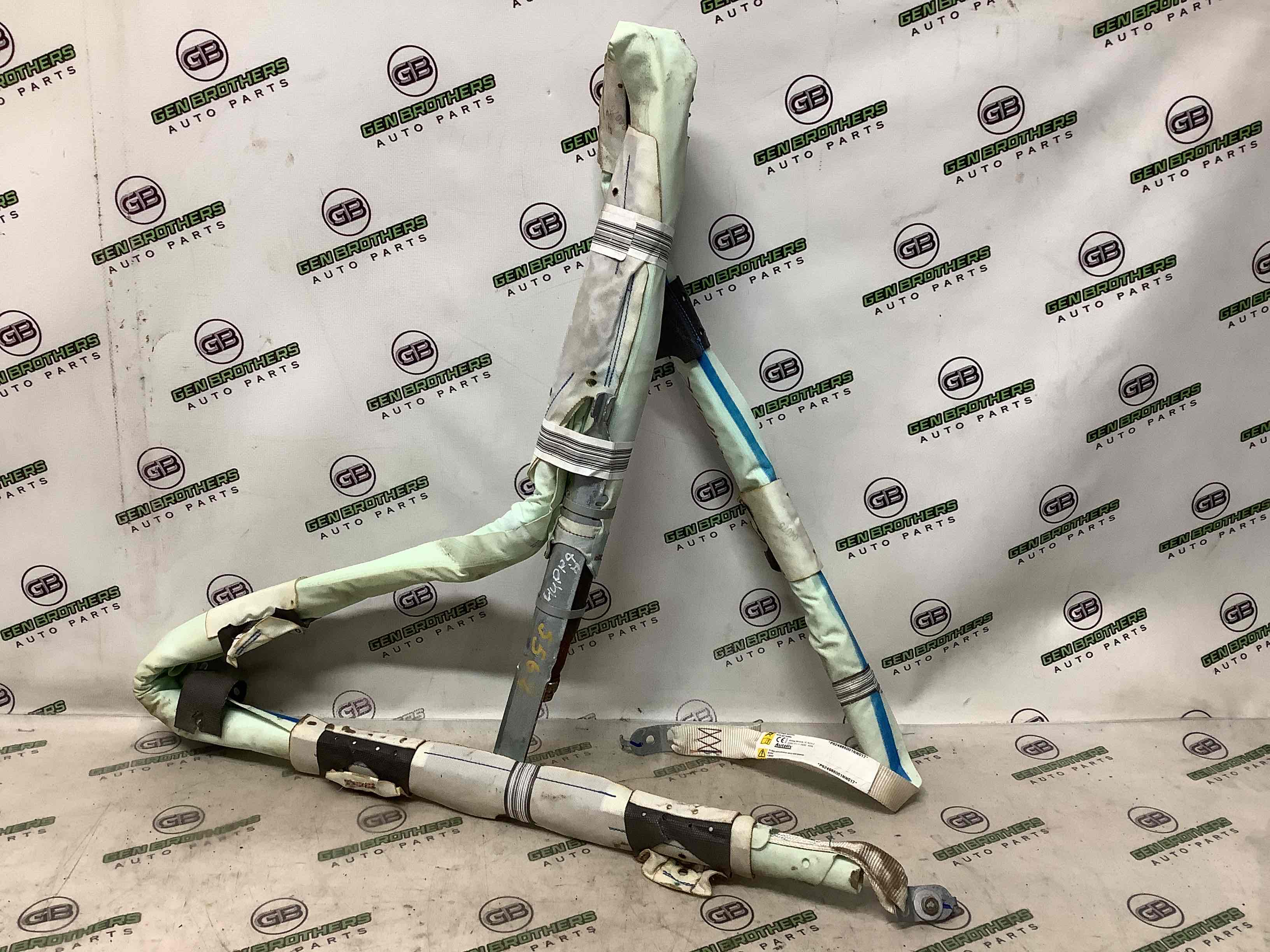 Подушка безпеки збоку шторка