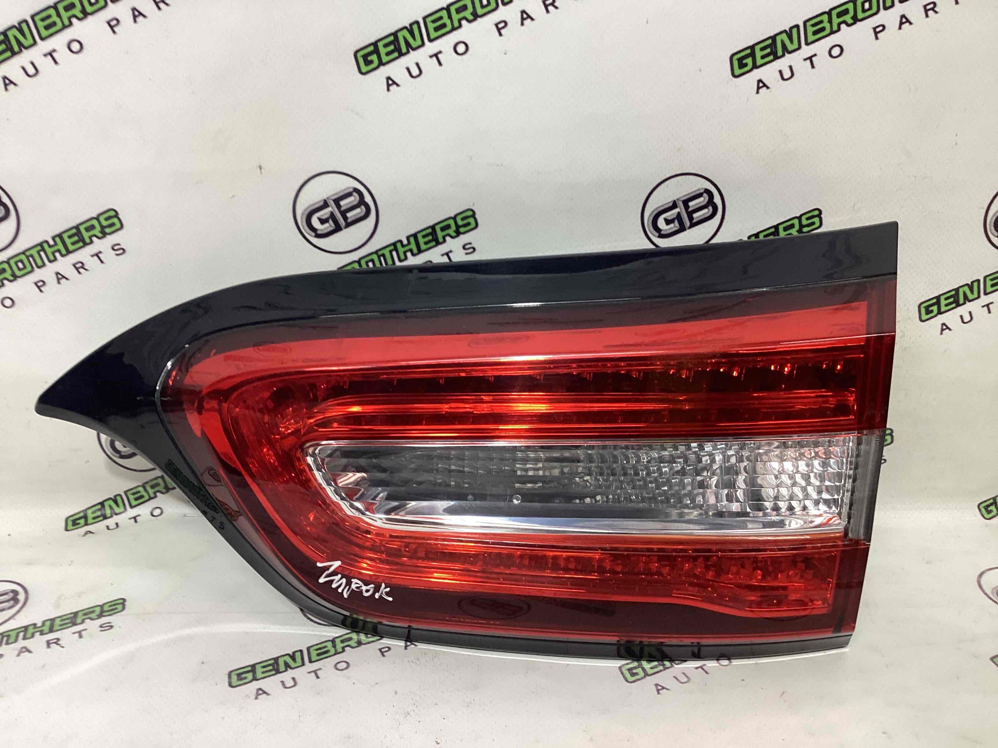 Ліхтар задній правий