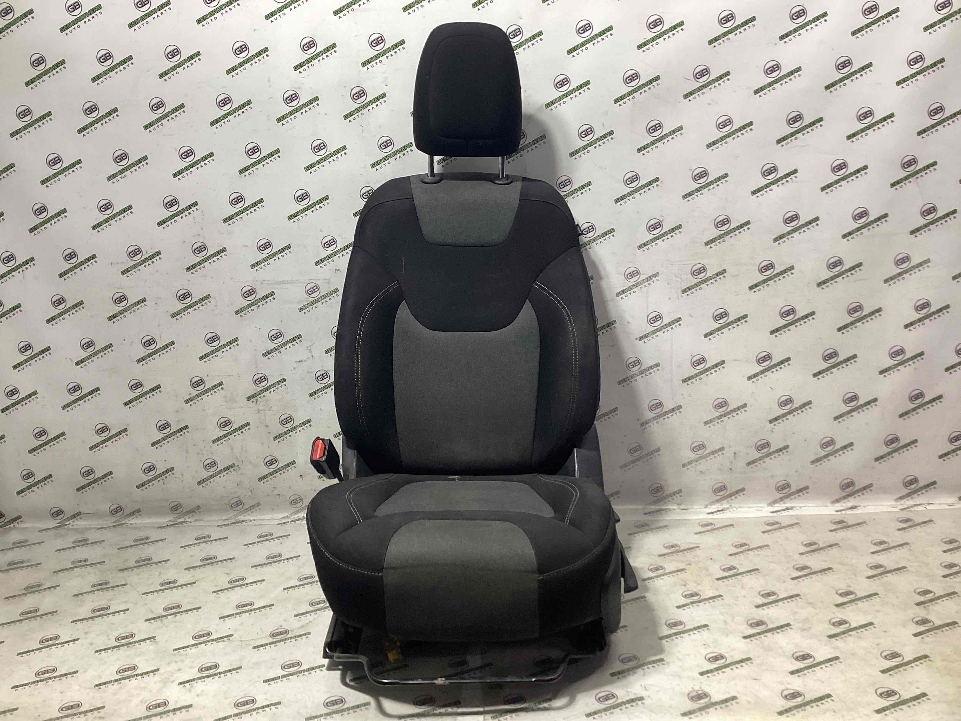 Сидіння водійське