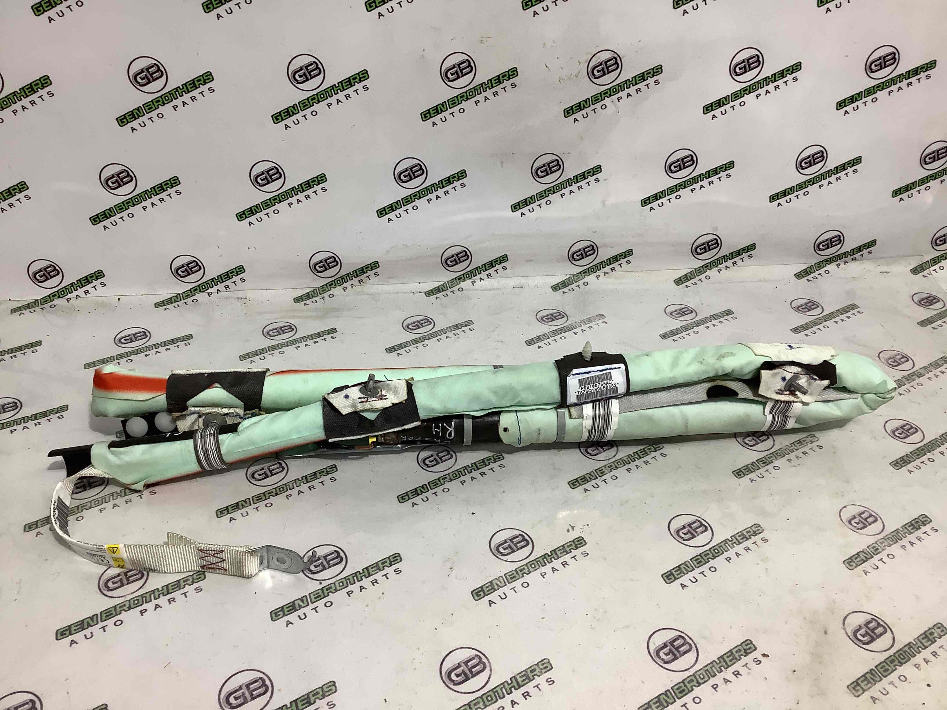 Подушка безпеки збоку шторка