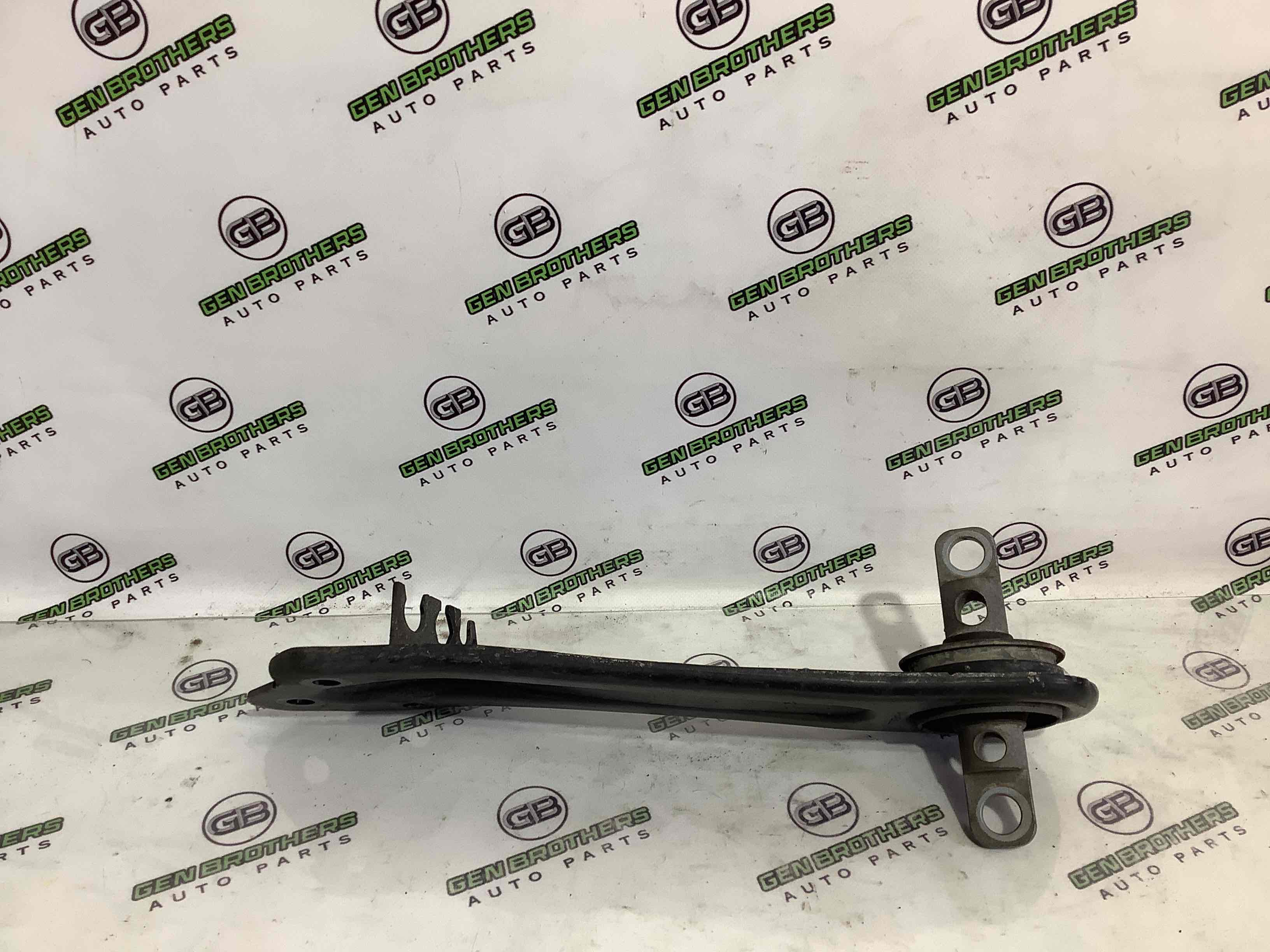 Важіль задній лівий