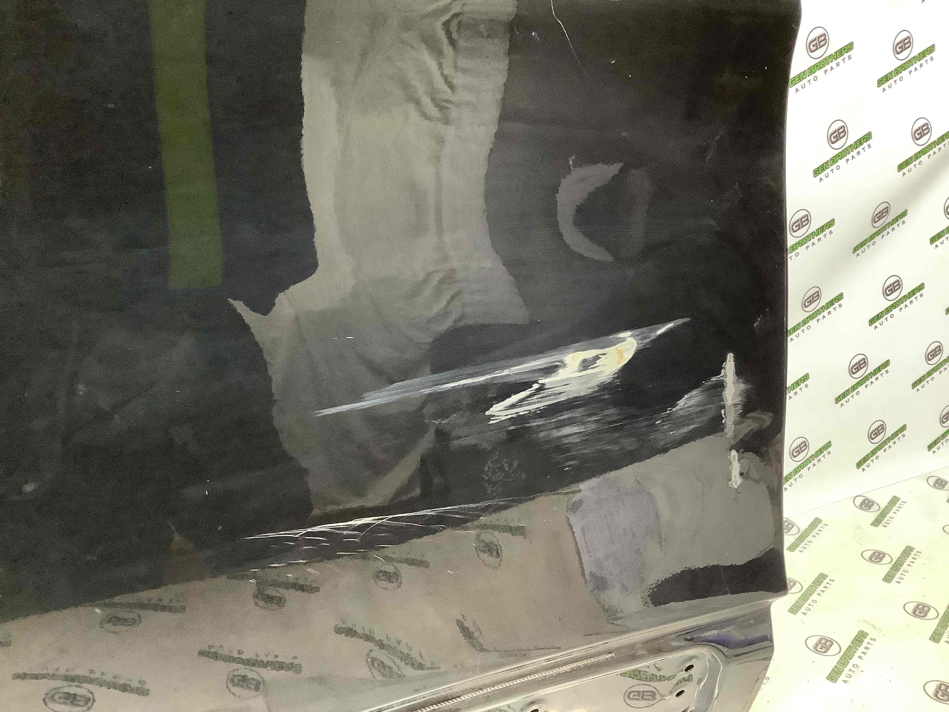 Двері задні права