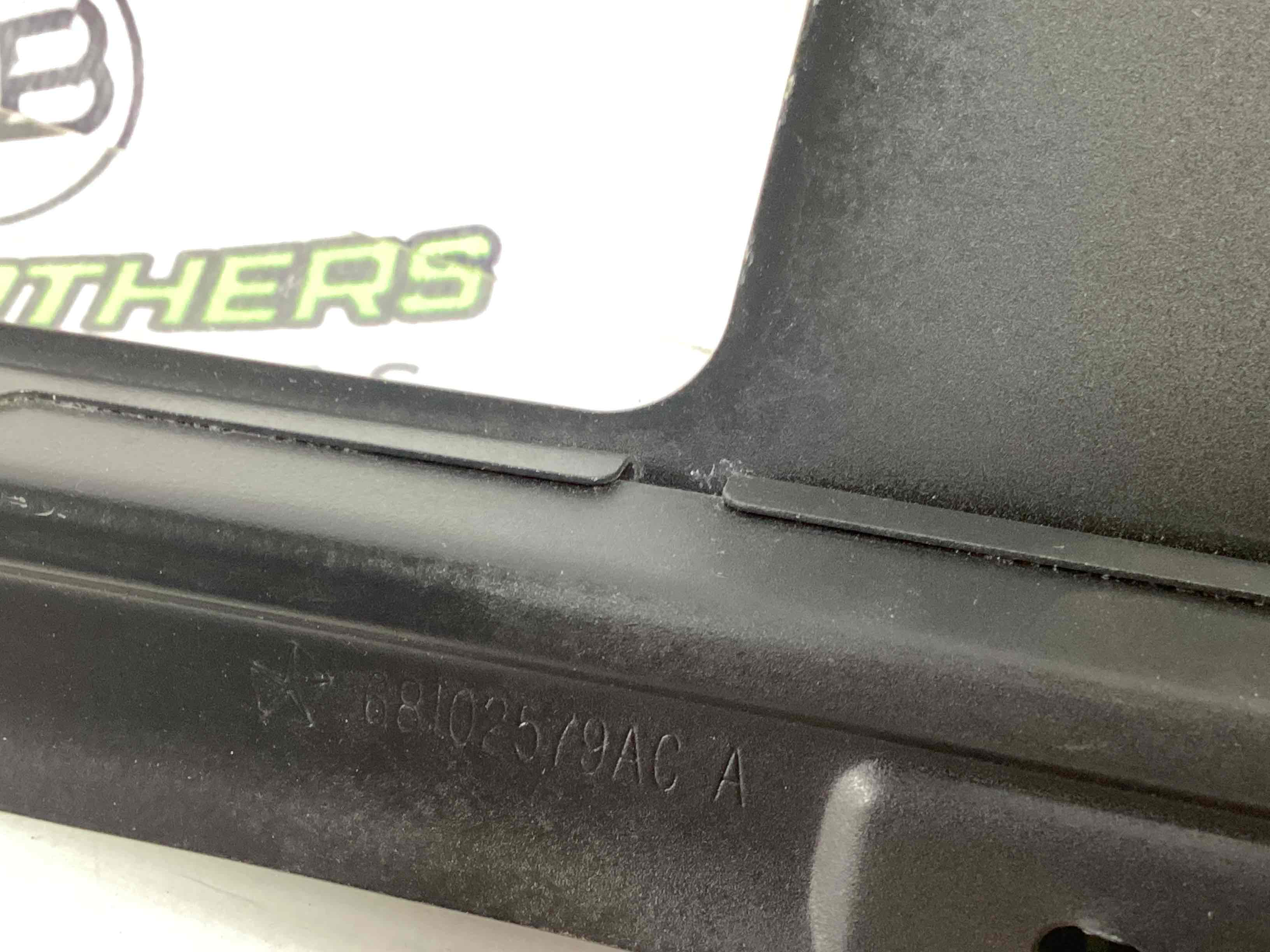 Молдинг двері задньої лівої