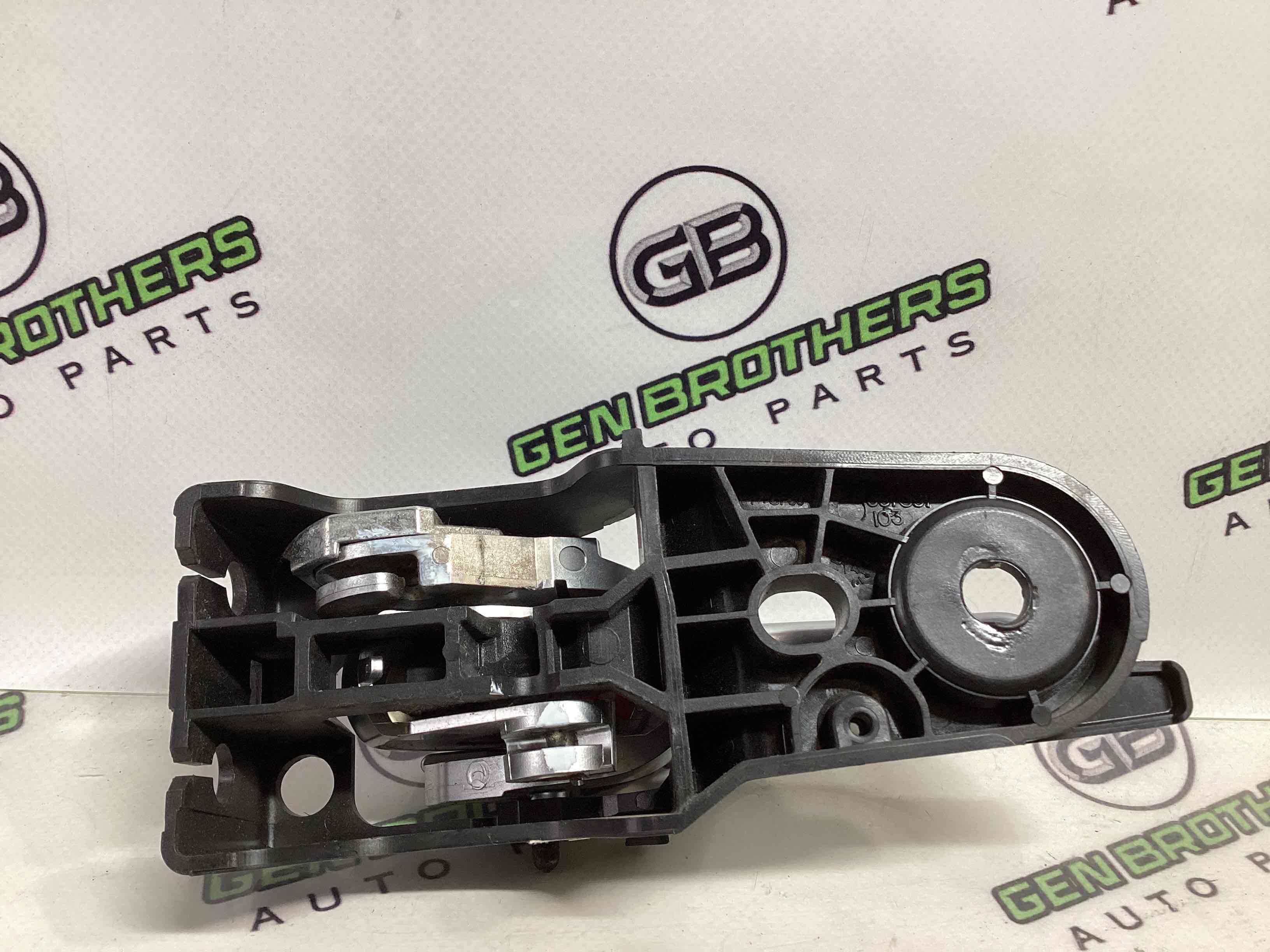 Ручка дверей салону внутрішня, поручень