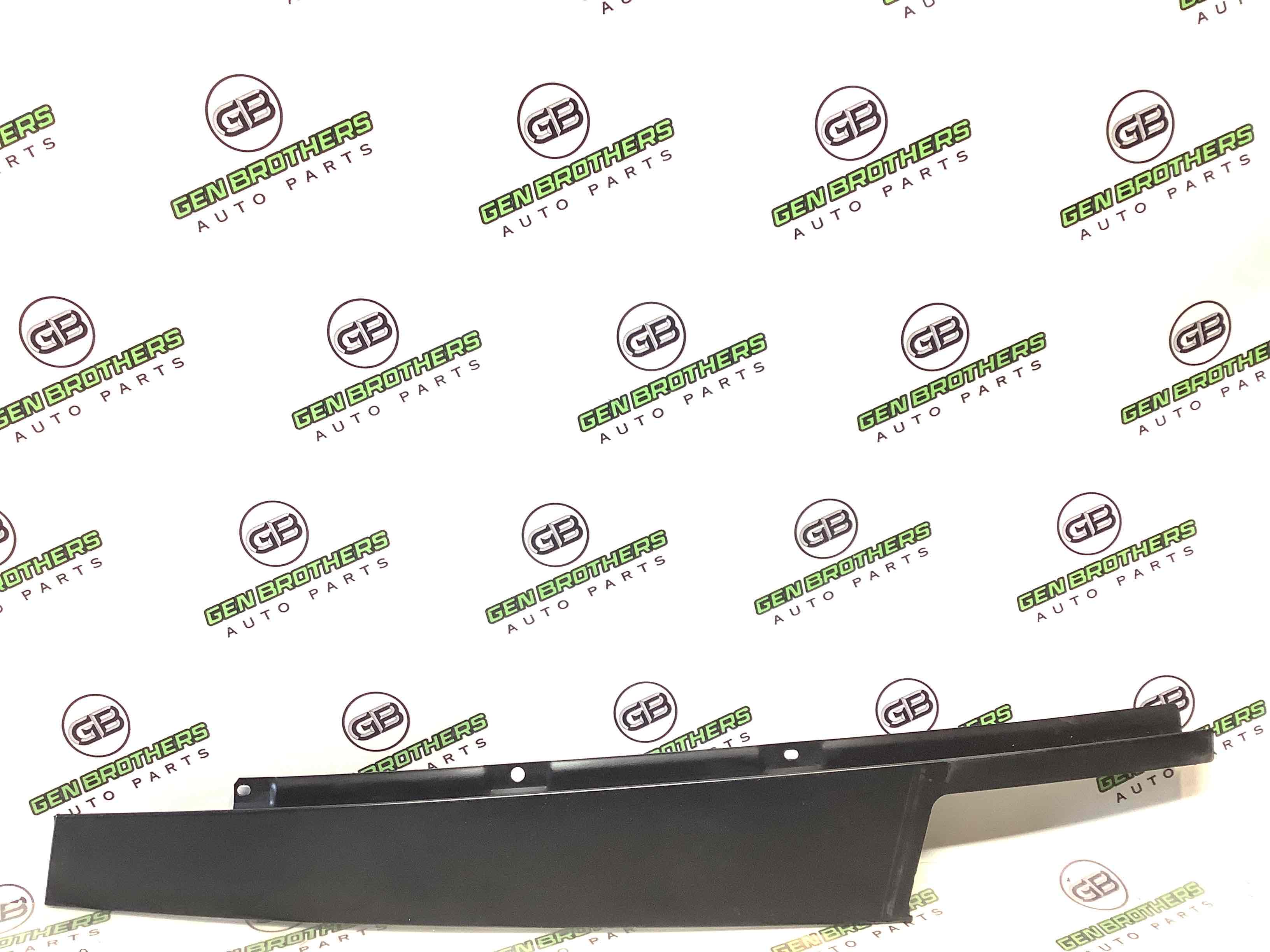 Молдинг двері передньої правої