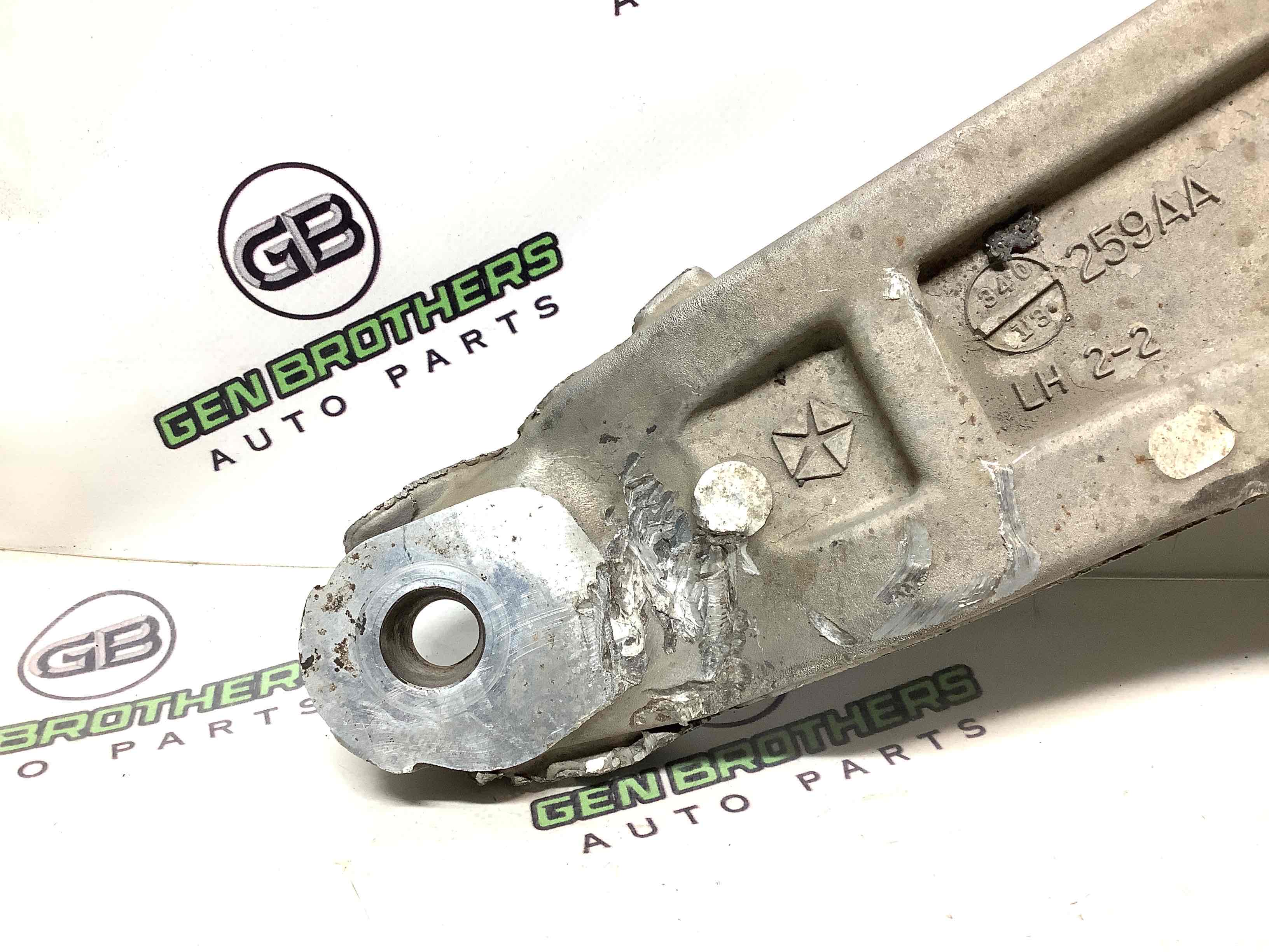 Важіль передній лівий