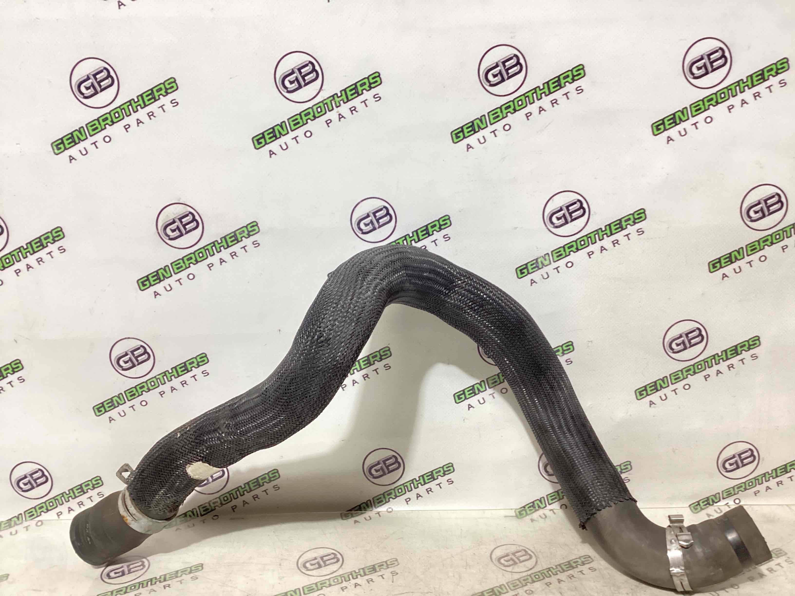 Патрубок трубопровід, шланг