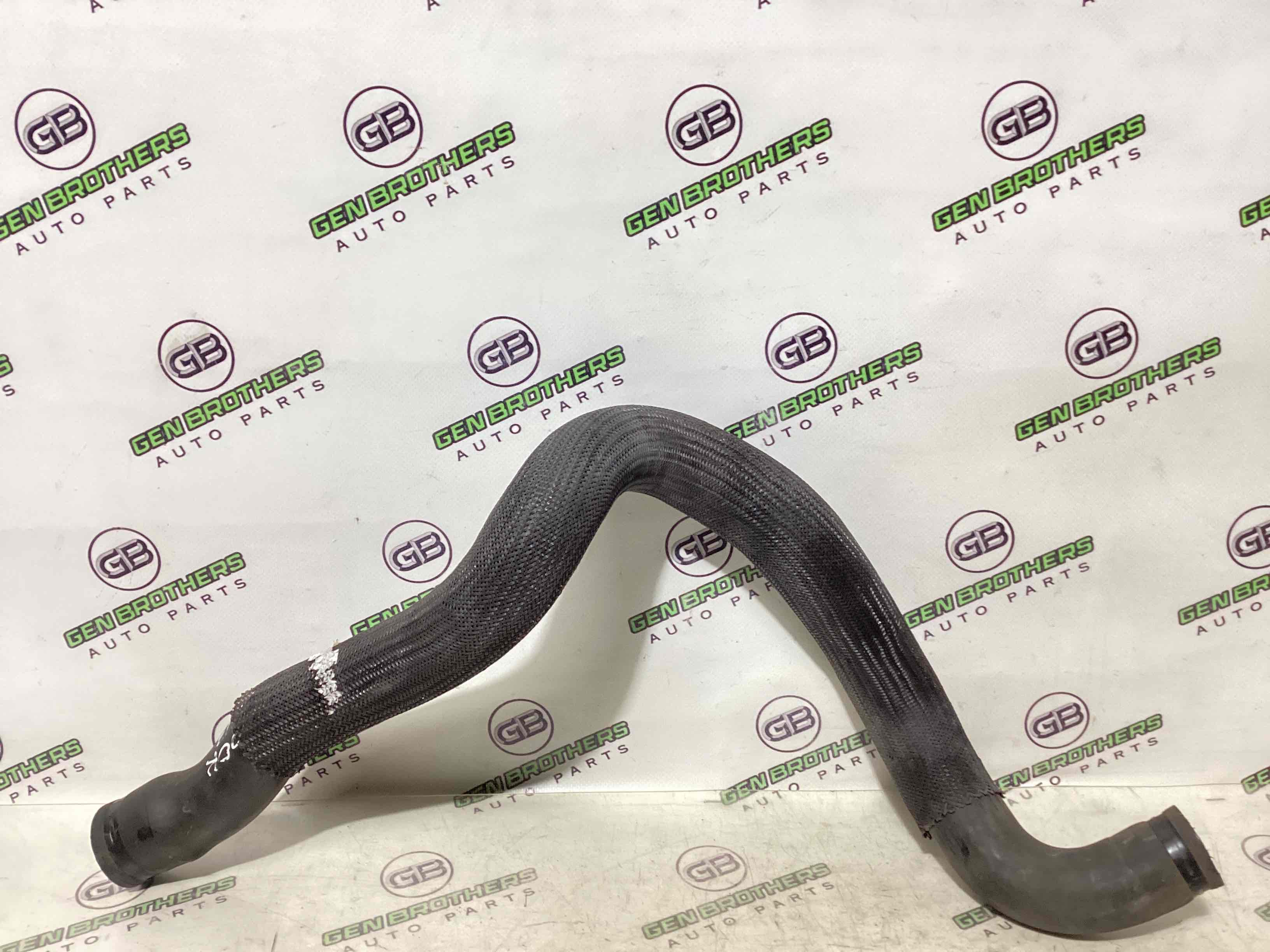 Патрубок трубопровід, шланг