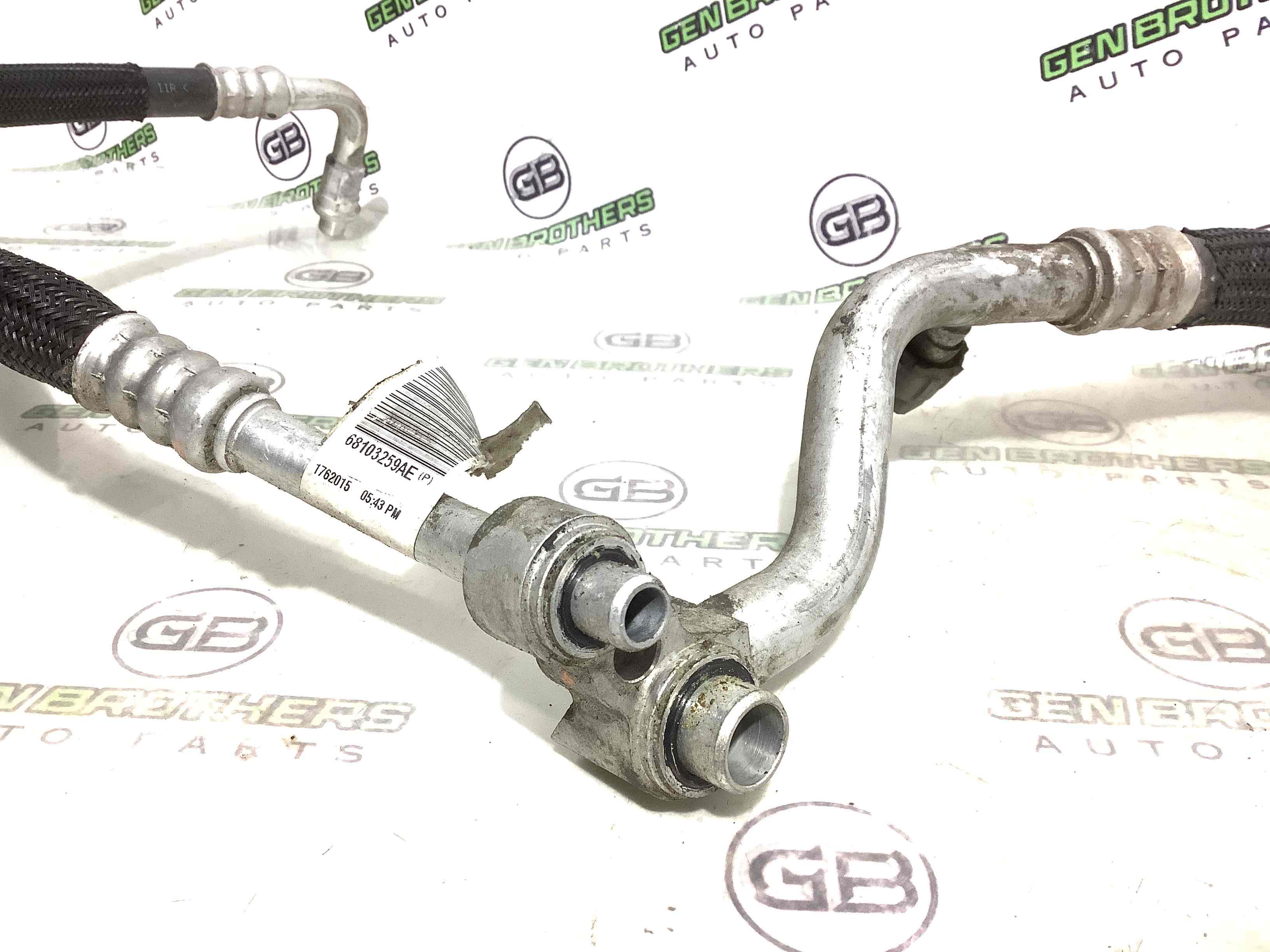 Патрубок трубопровід, шланг