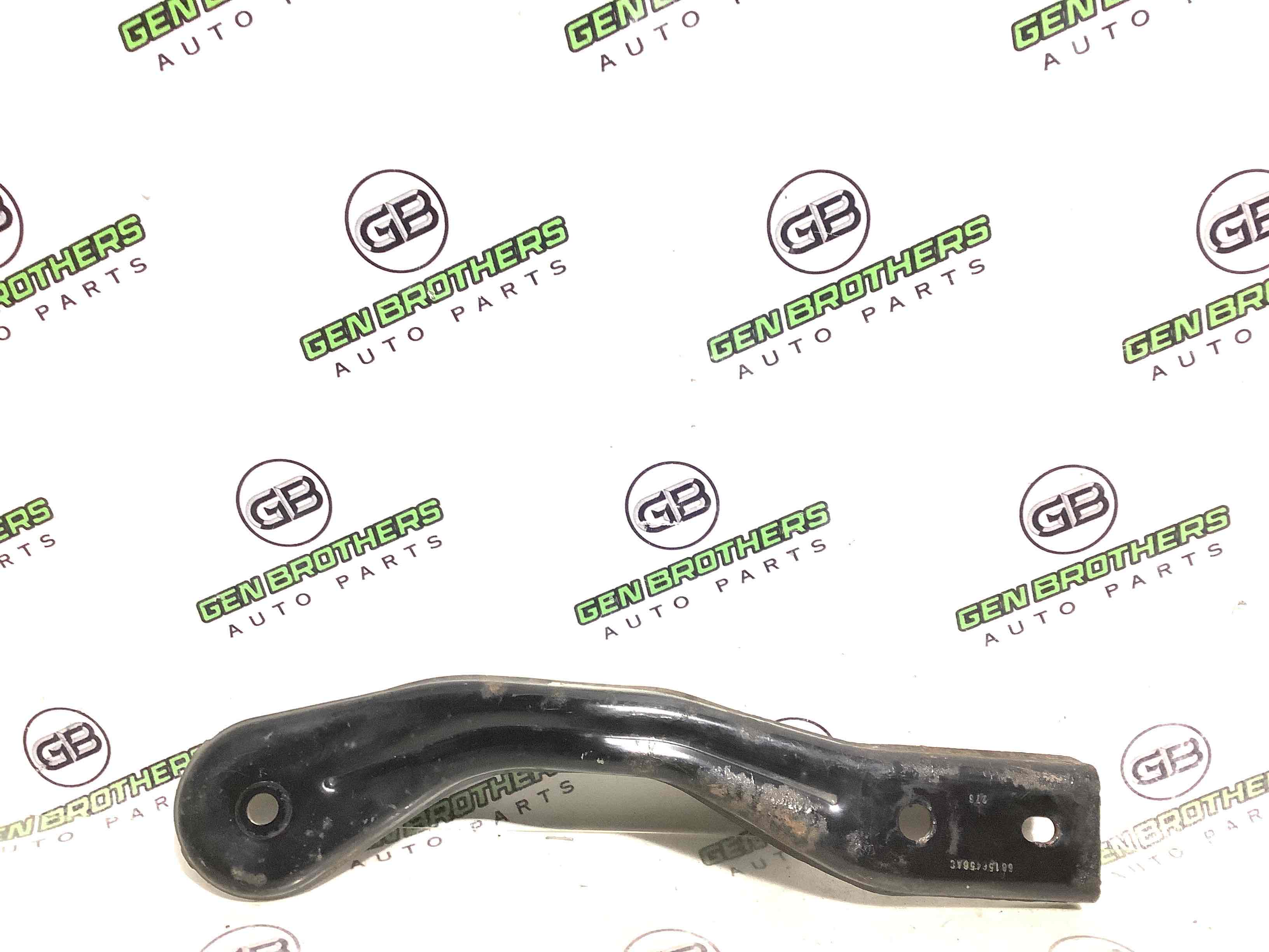 Кронштейн заднього підрамника