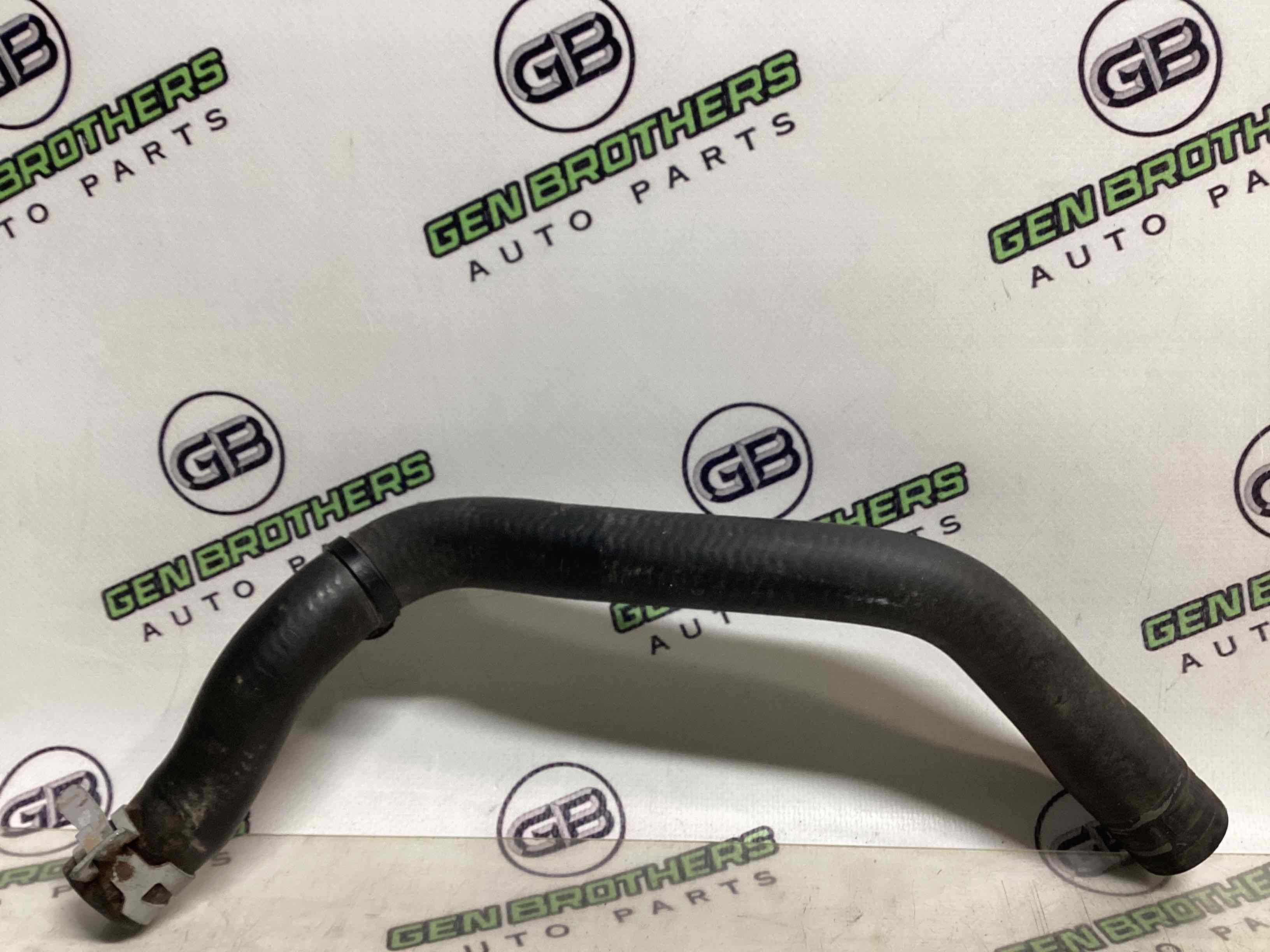 Патрубок трубопровід, шланг