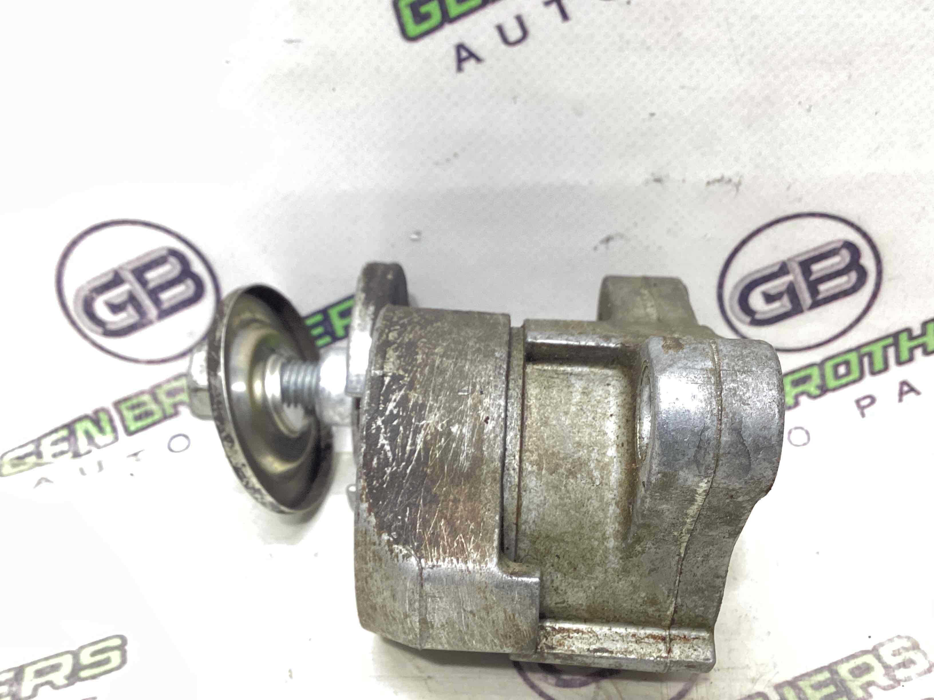 Механізм натягу ременя, ланцюга, ролика