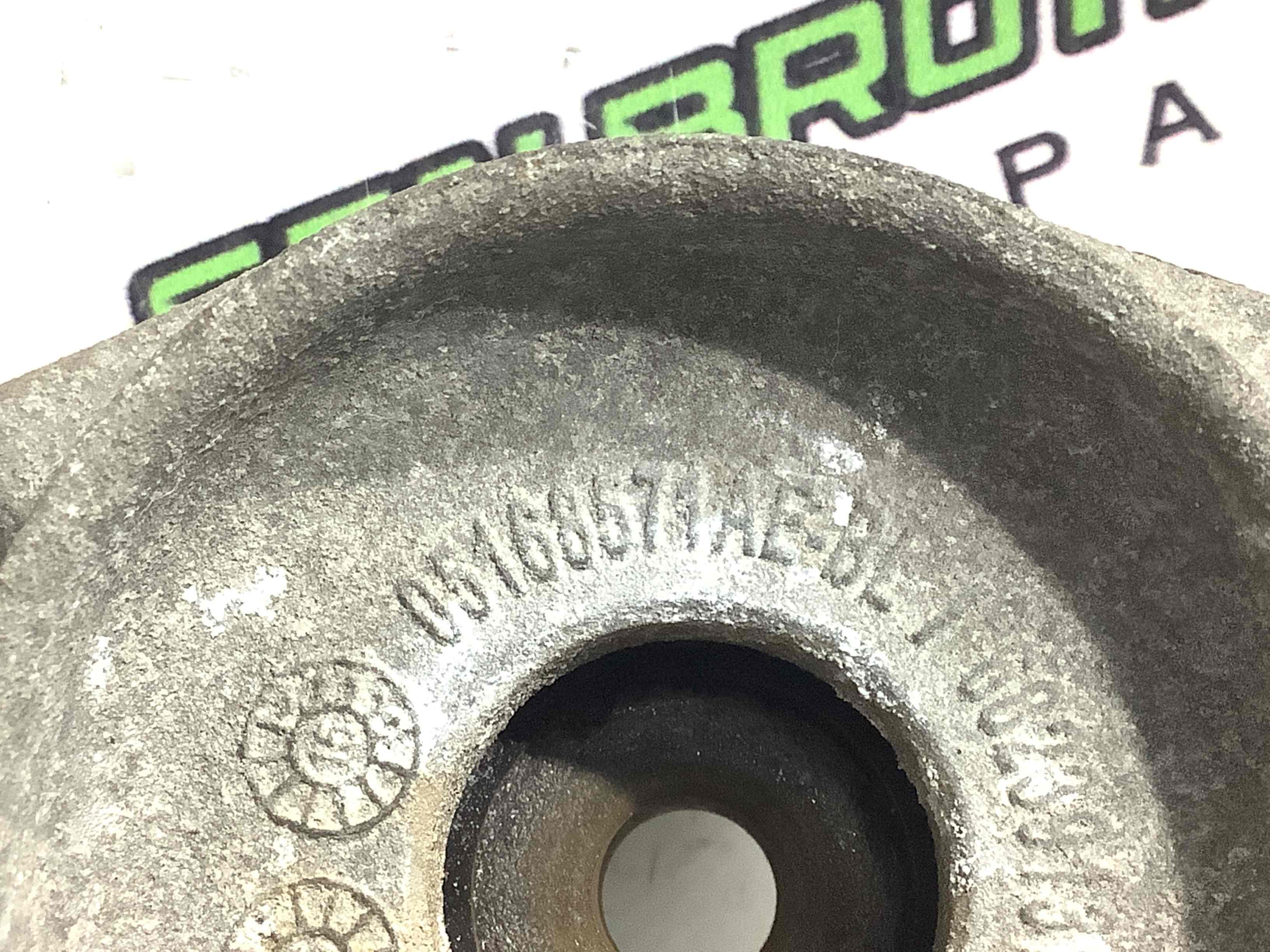 Опора заднього амортизатора