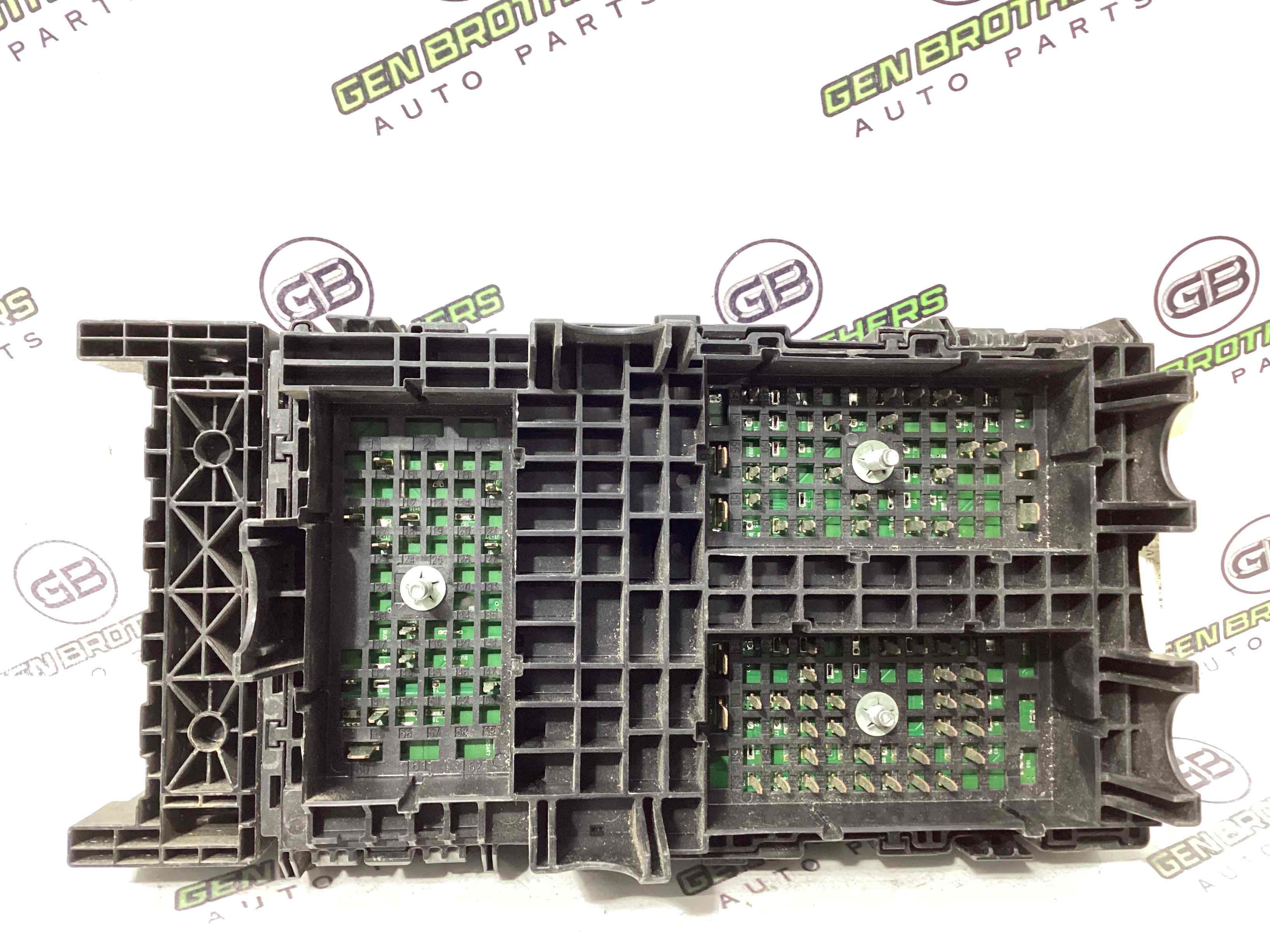 Блок запобіжників (блок реле)